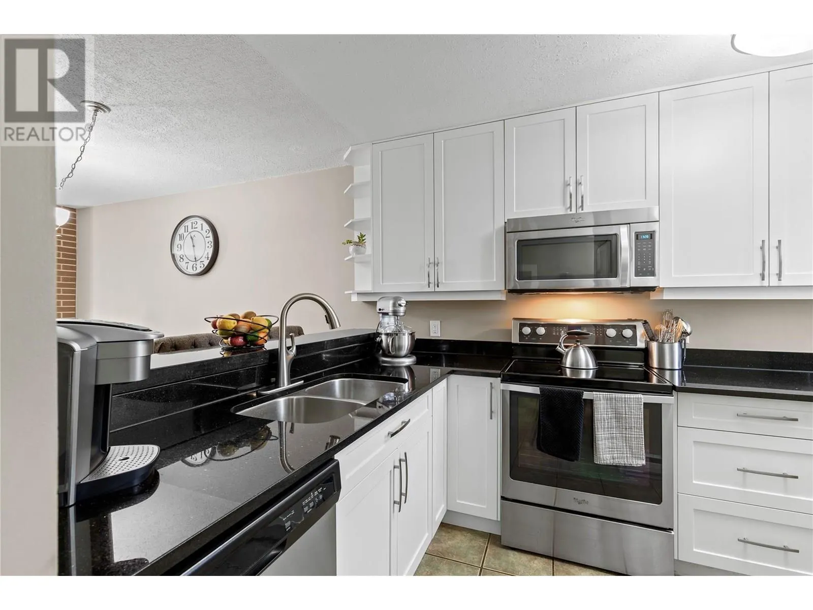 4100 24 Avenue Unit# 105