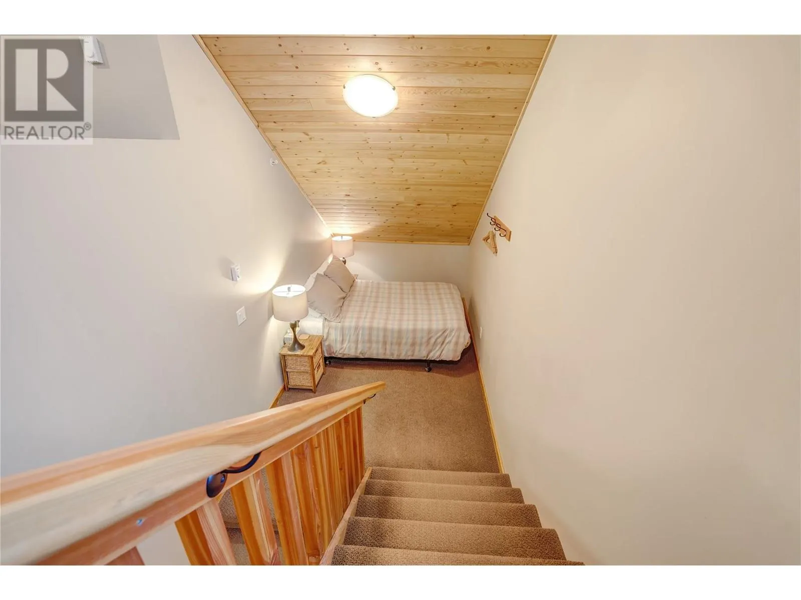 308 Creekview Road Unit# 17
