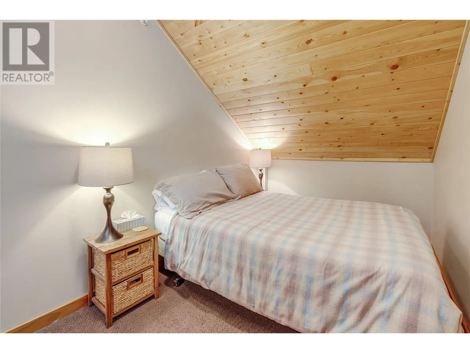 308 Creekview Road Unit# 17