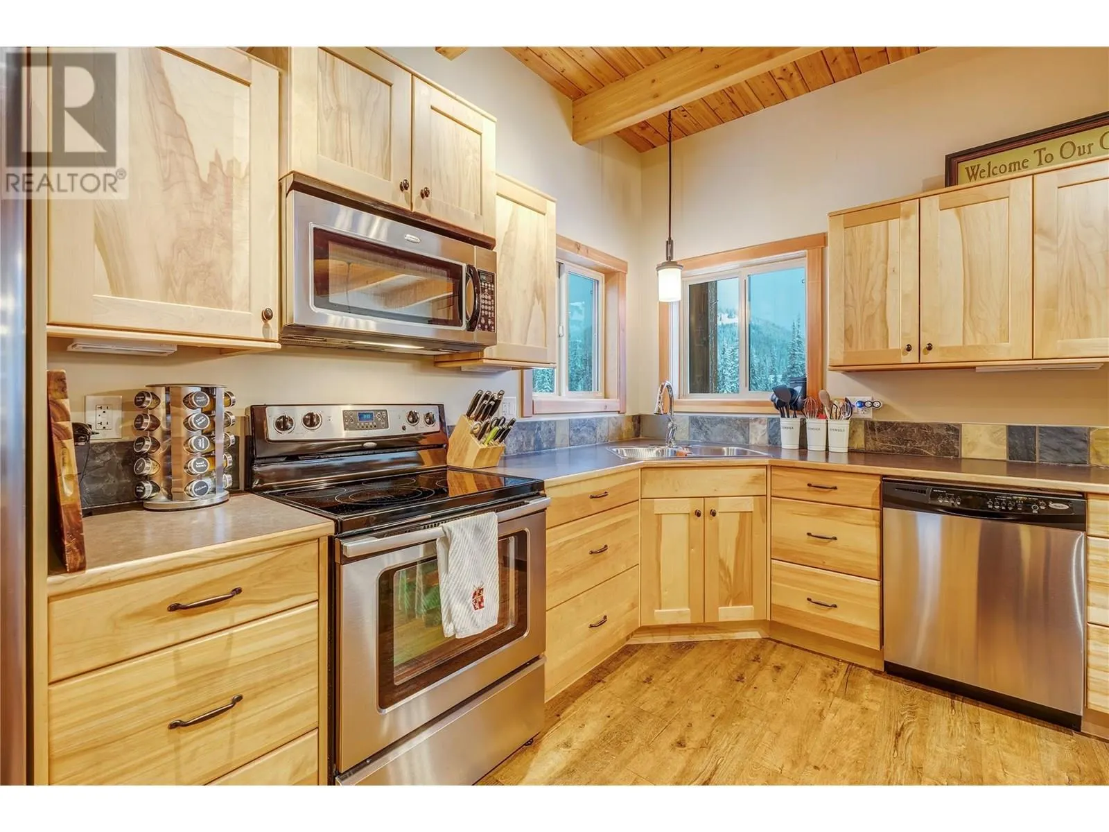 308 Creekview Road Unit# 17