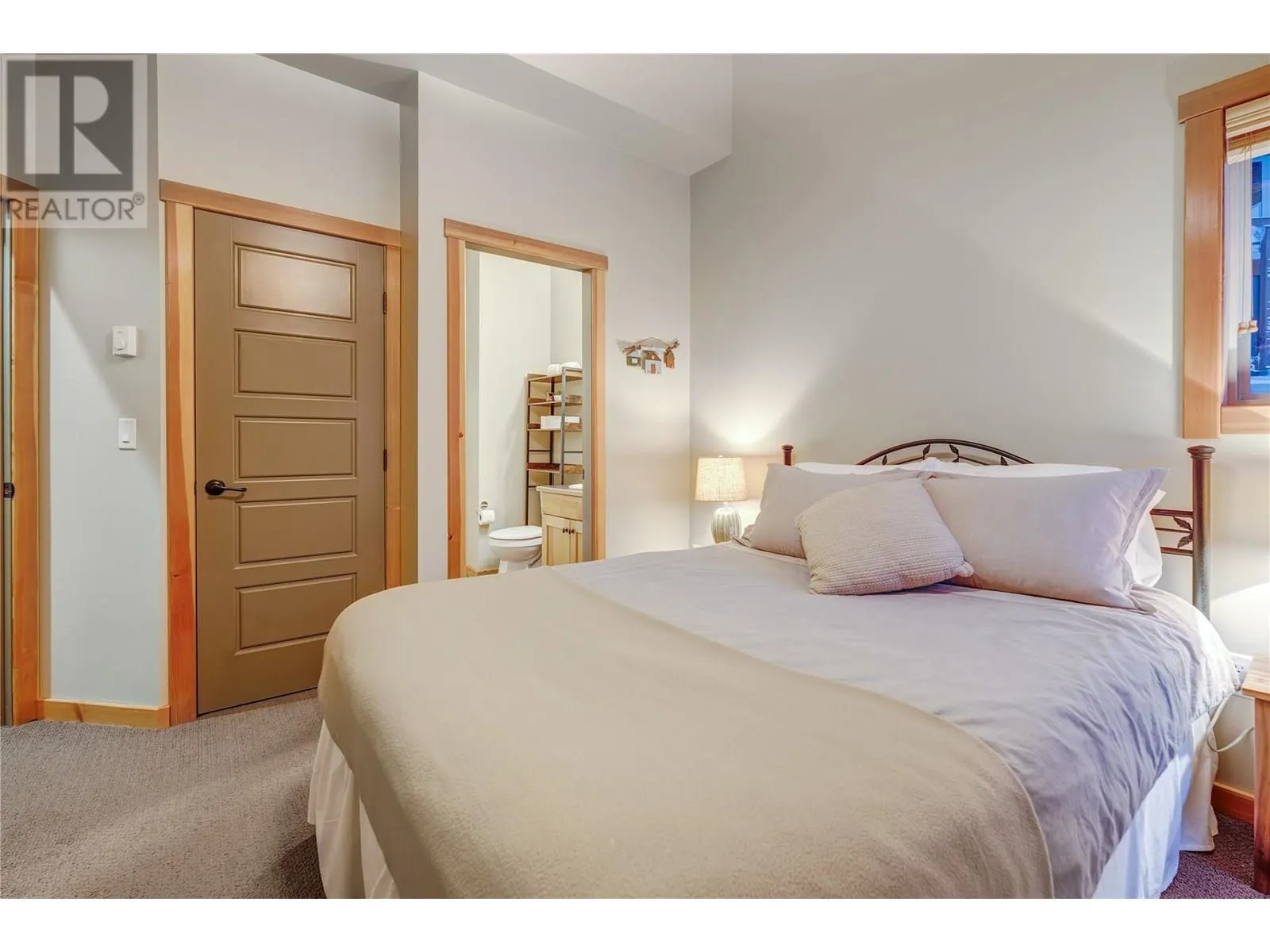 308 Creekview Road Unit# 17