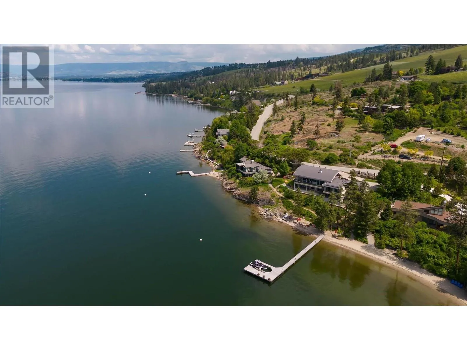 5560 Lakeshore Road