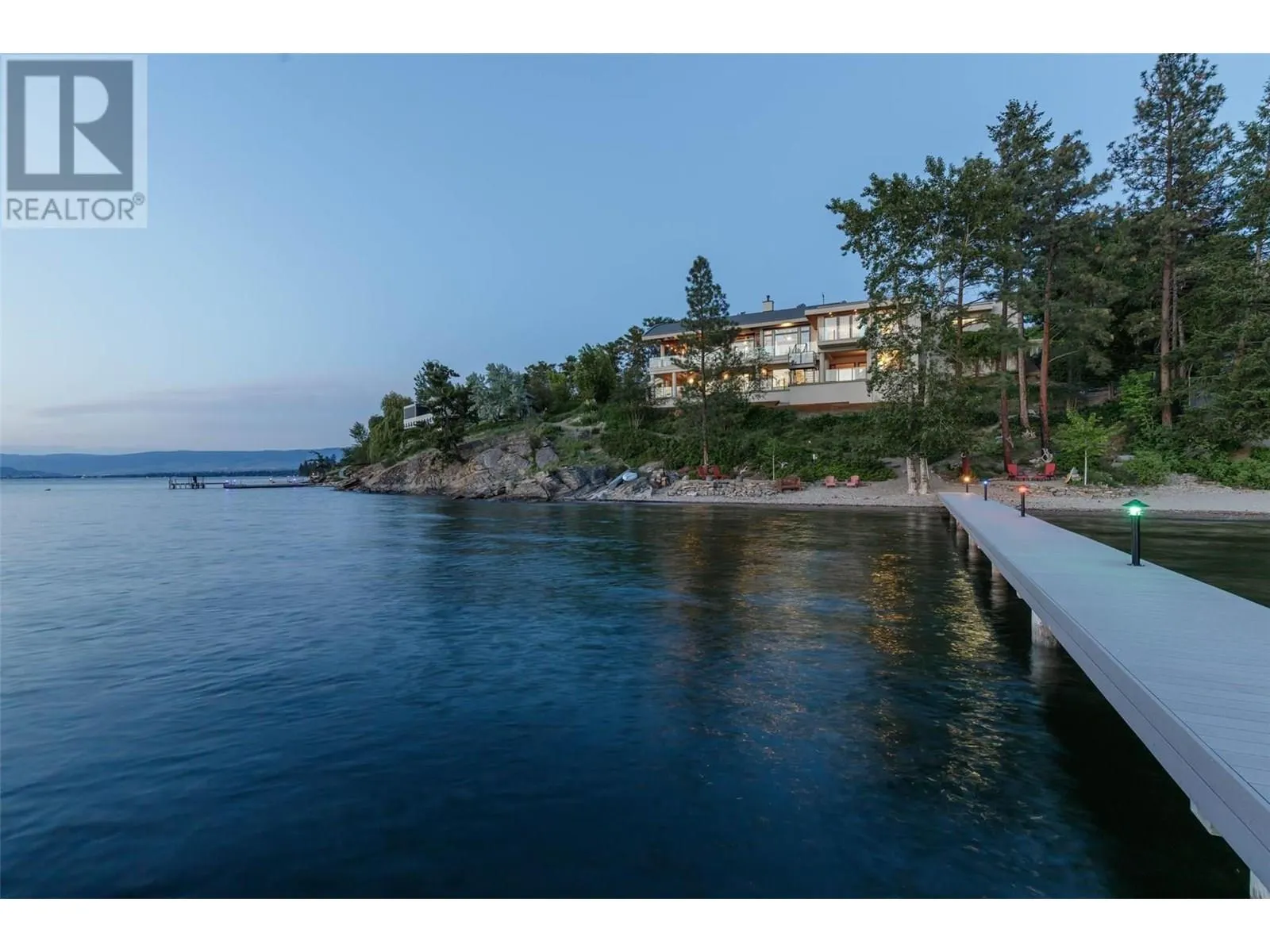 5560 Lakeshore Road