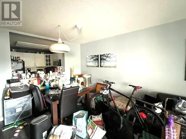709 Houghton Road Unit# 206