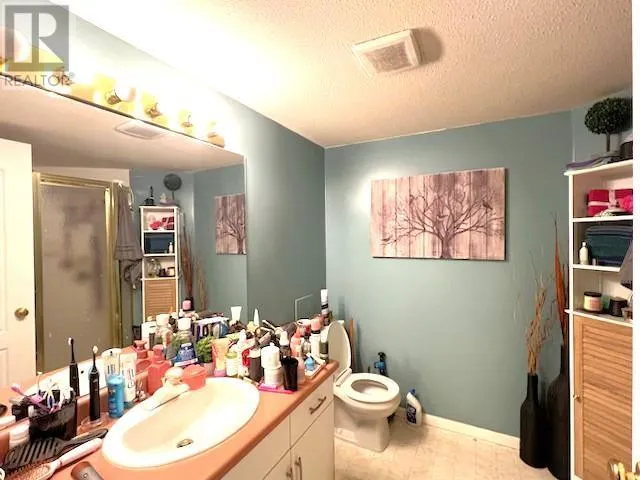709 Houghton Road Unit# 206