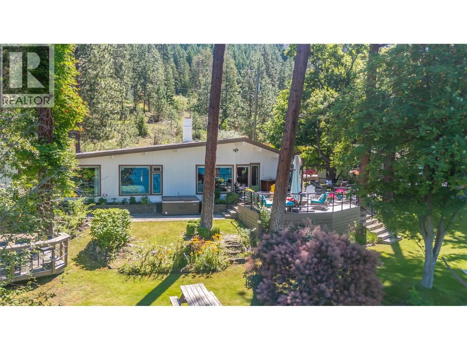 12110 Trewhitt Road W