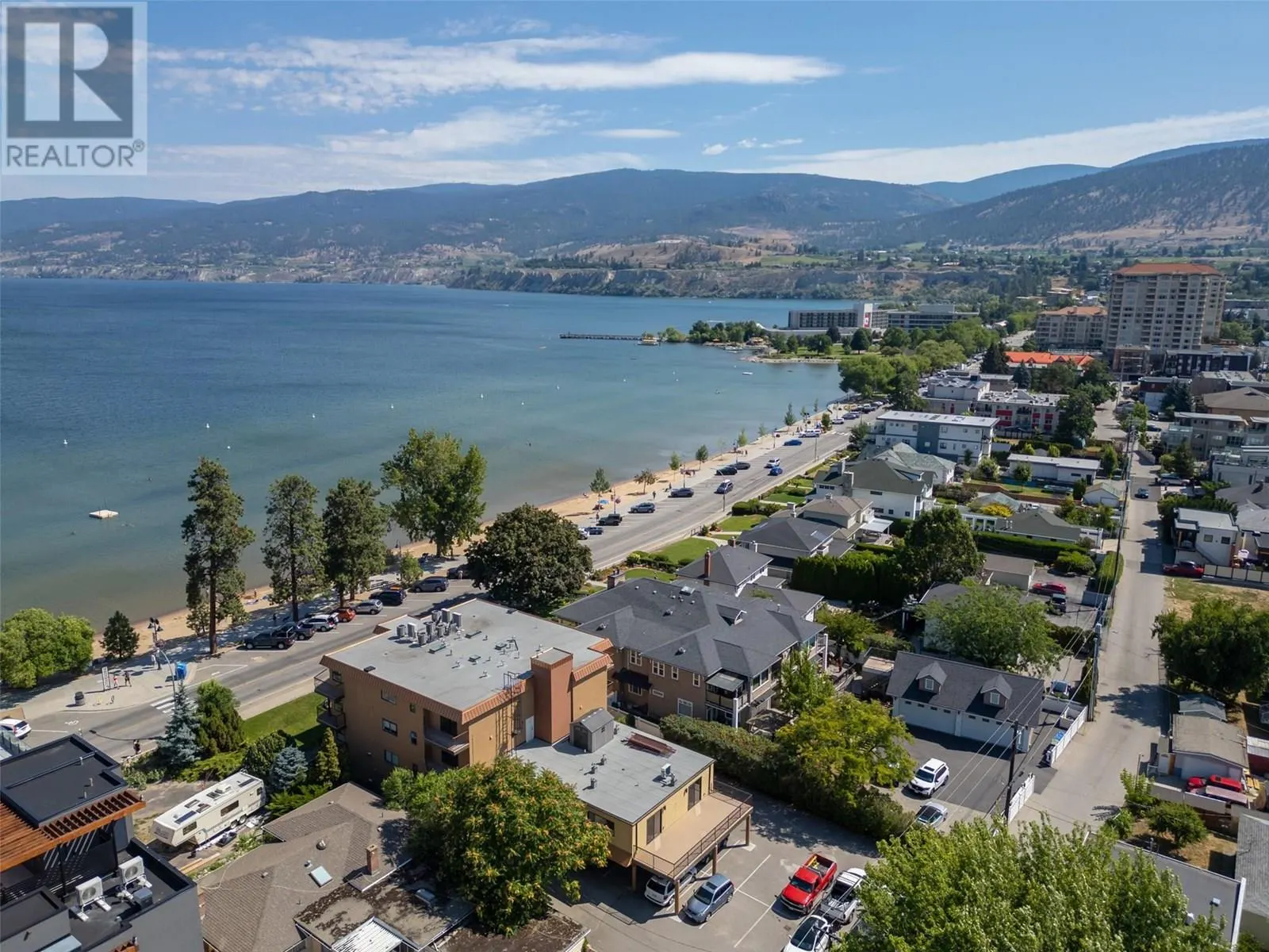 578 Lakeshore Drive Unit# 203