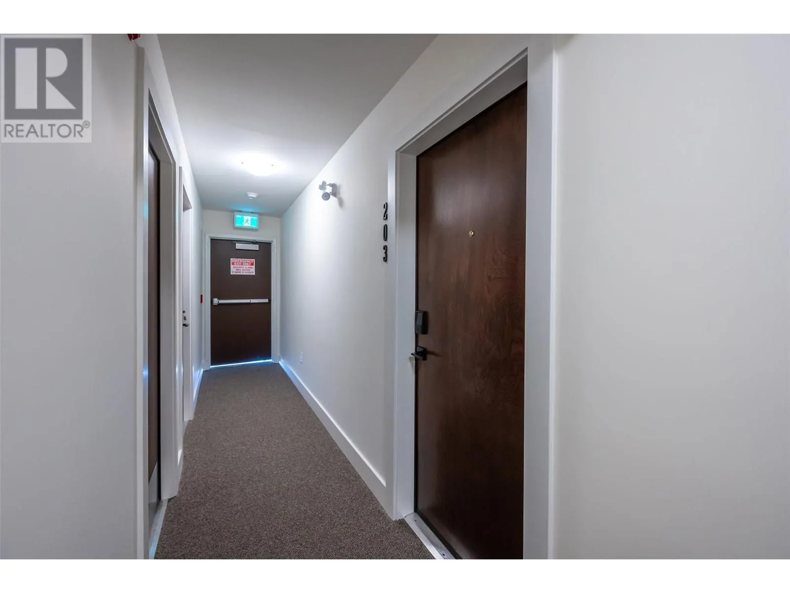 578 Lakeshore Drive Unit# 203