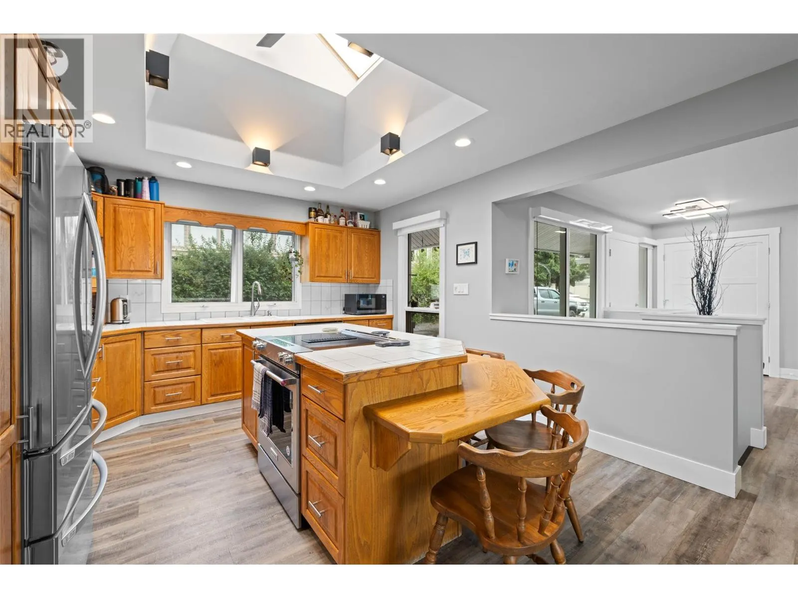 868 Clifton Road