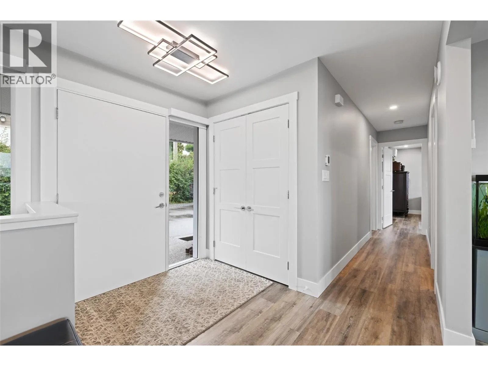 868 Clifton Road