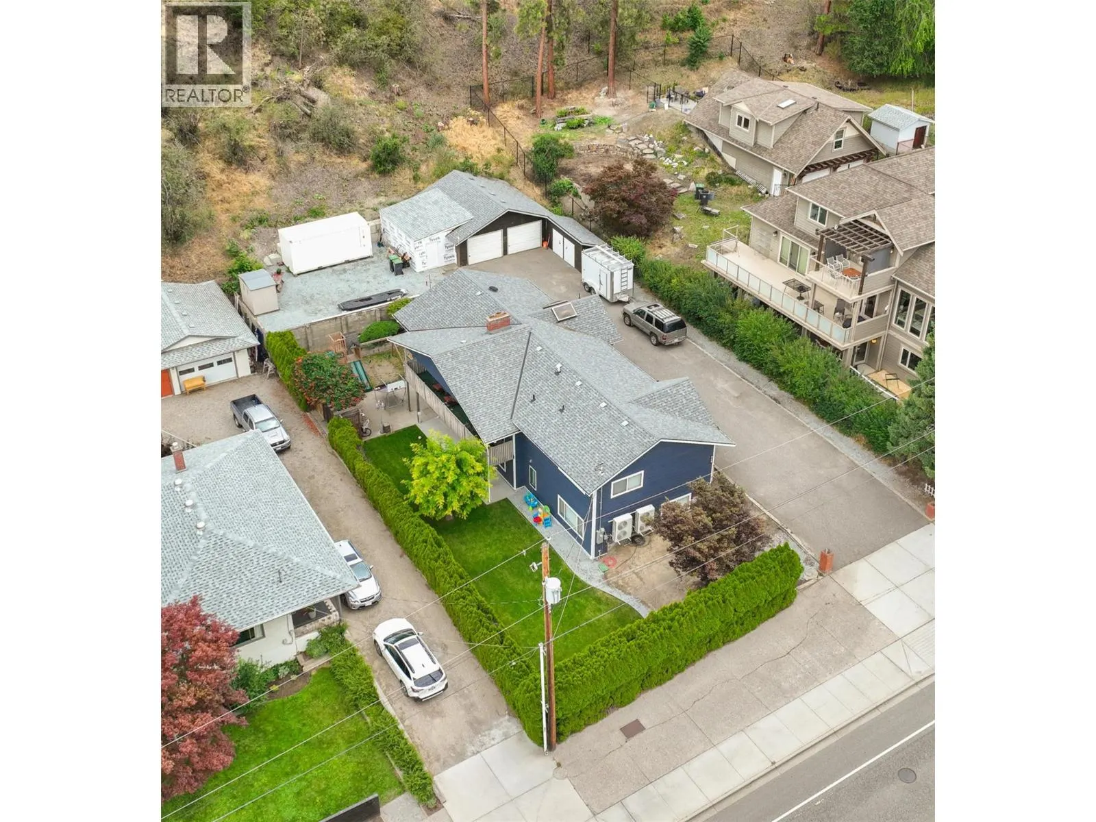 868 Clifton Road