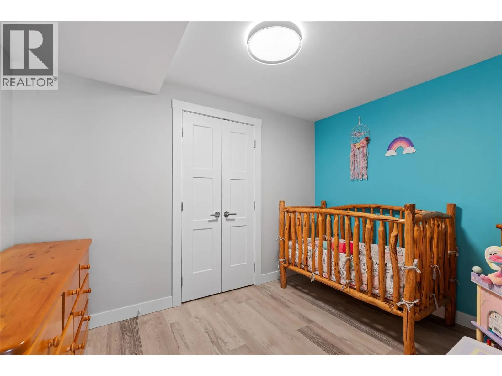868 Clifton Road