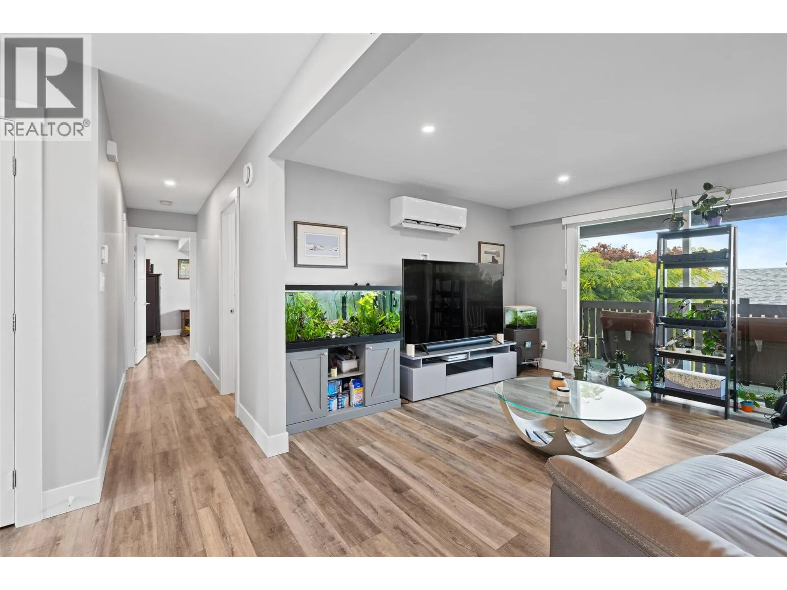 868 Clifton Road