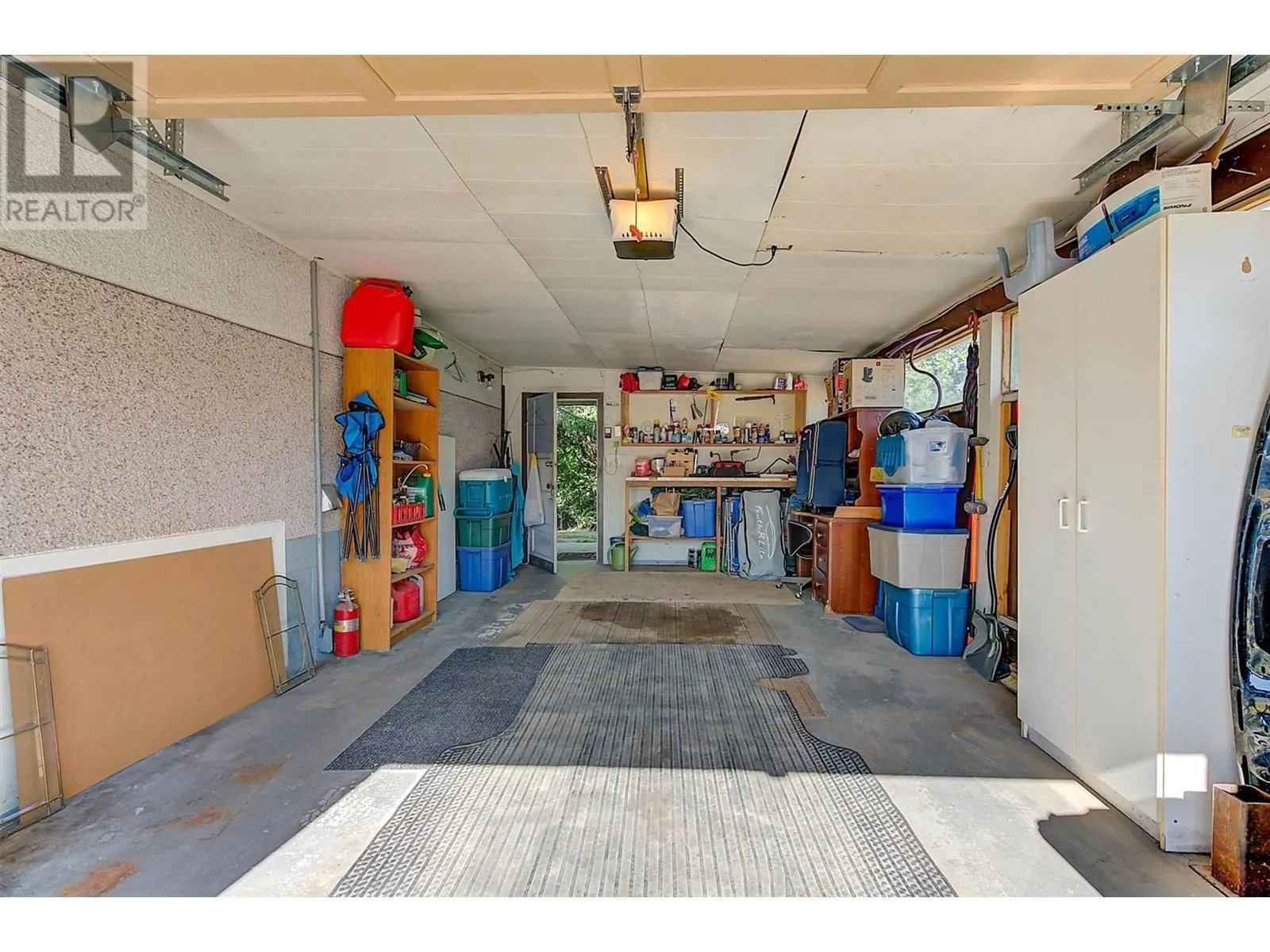 280 Dougall Road S