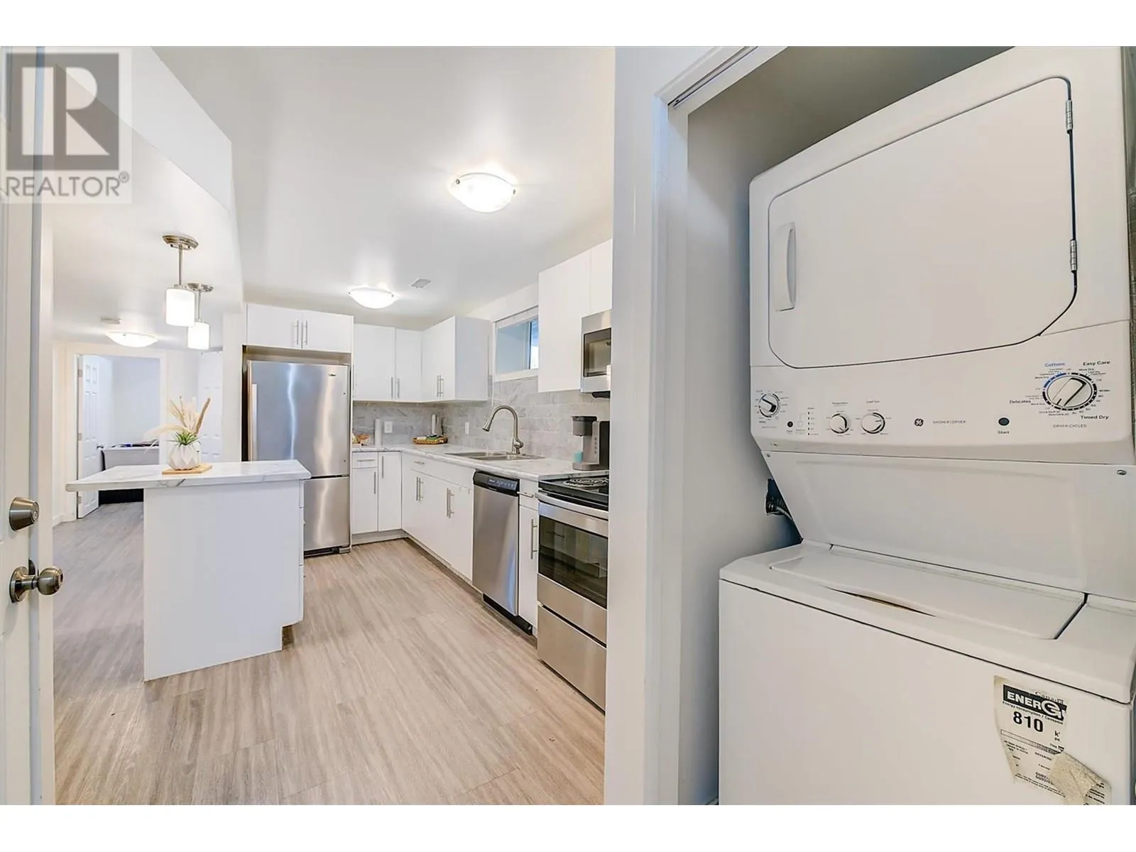 280 Dougall Road S
