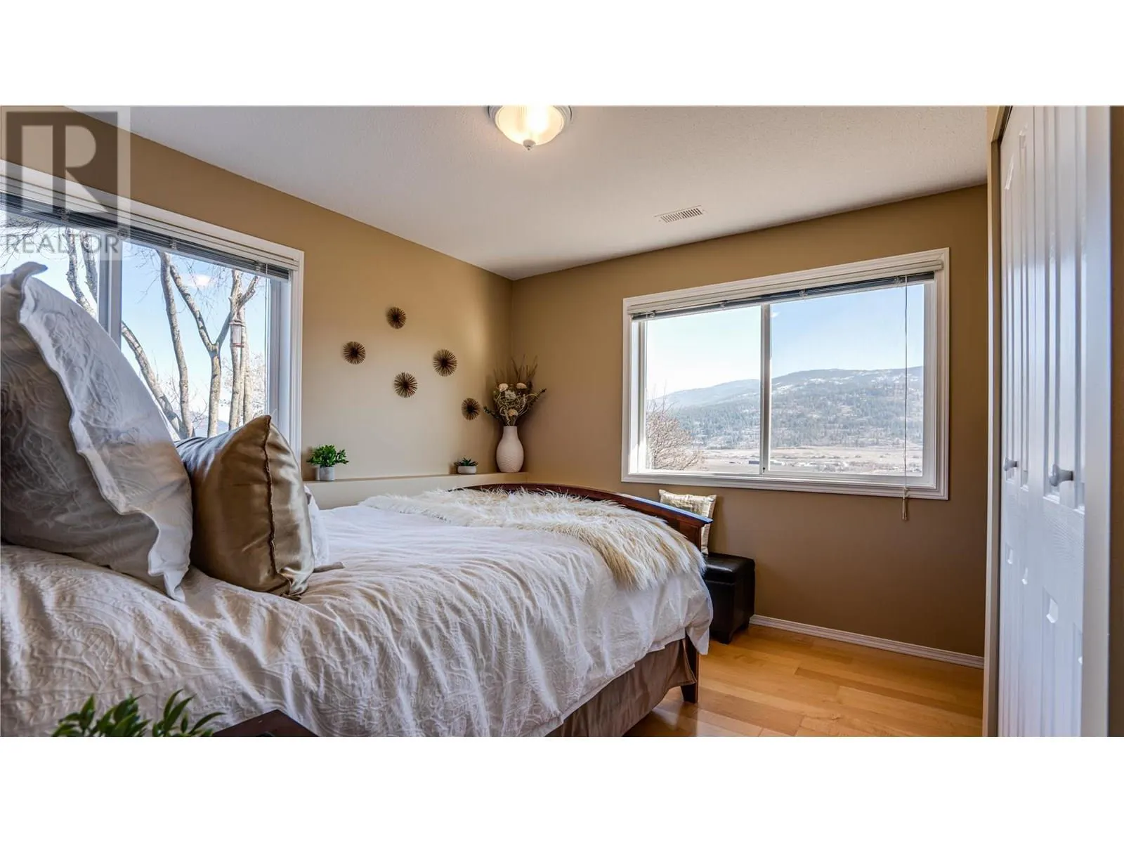 130 Overlook Place