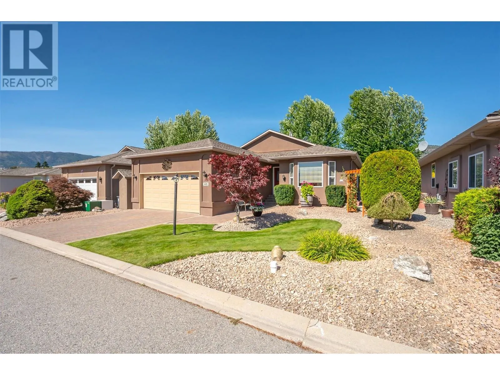 445 Ridge Place