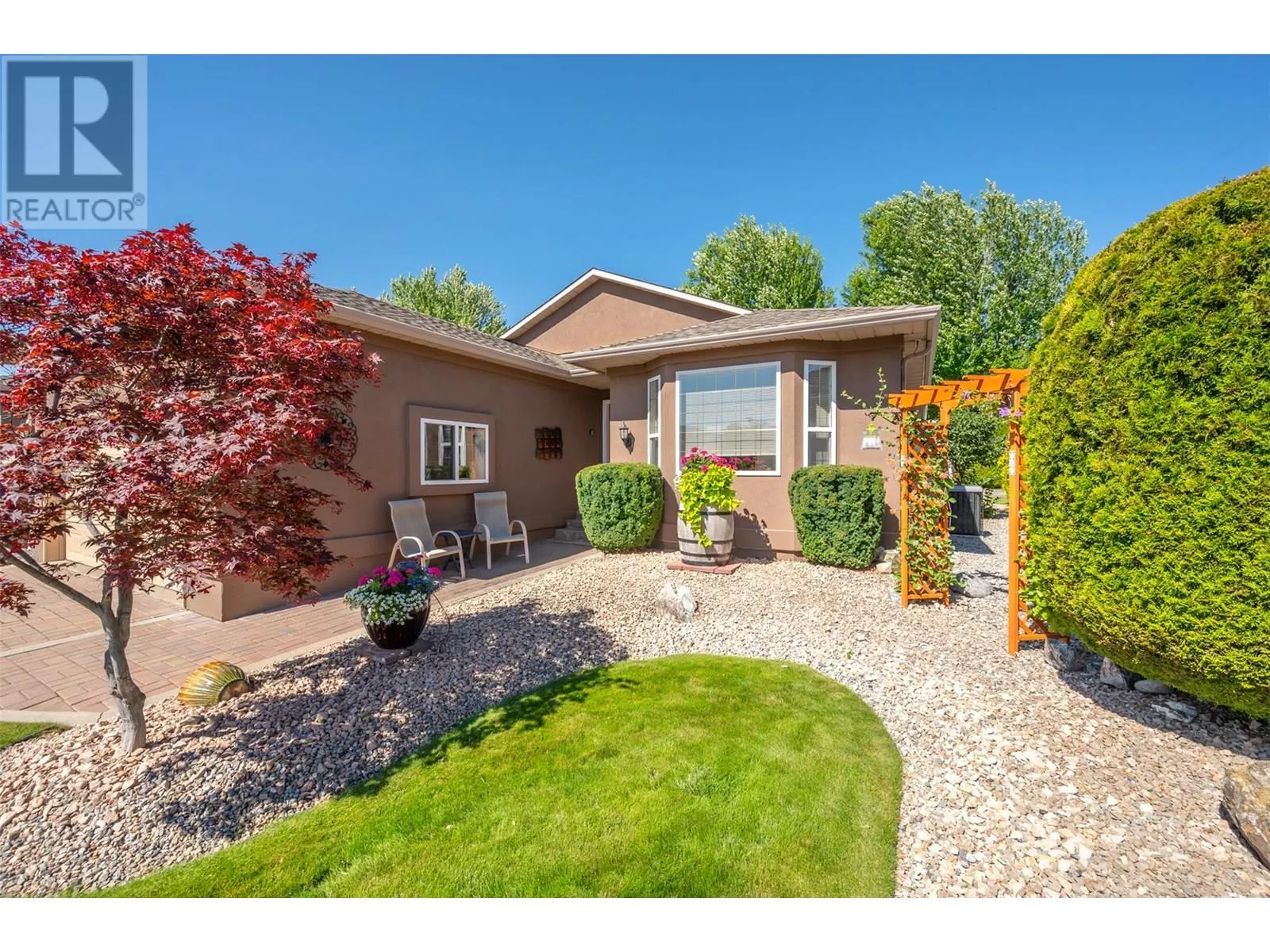445 Ridge Place