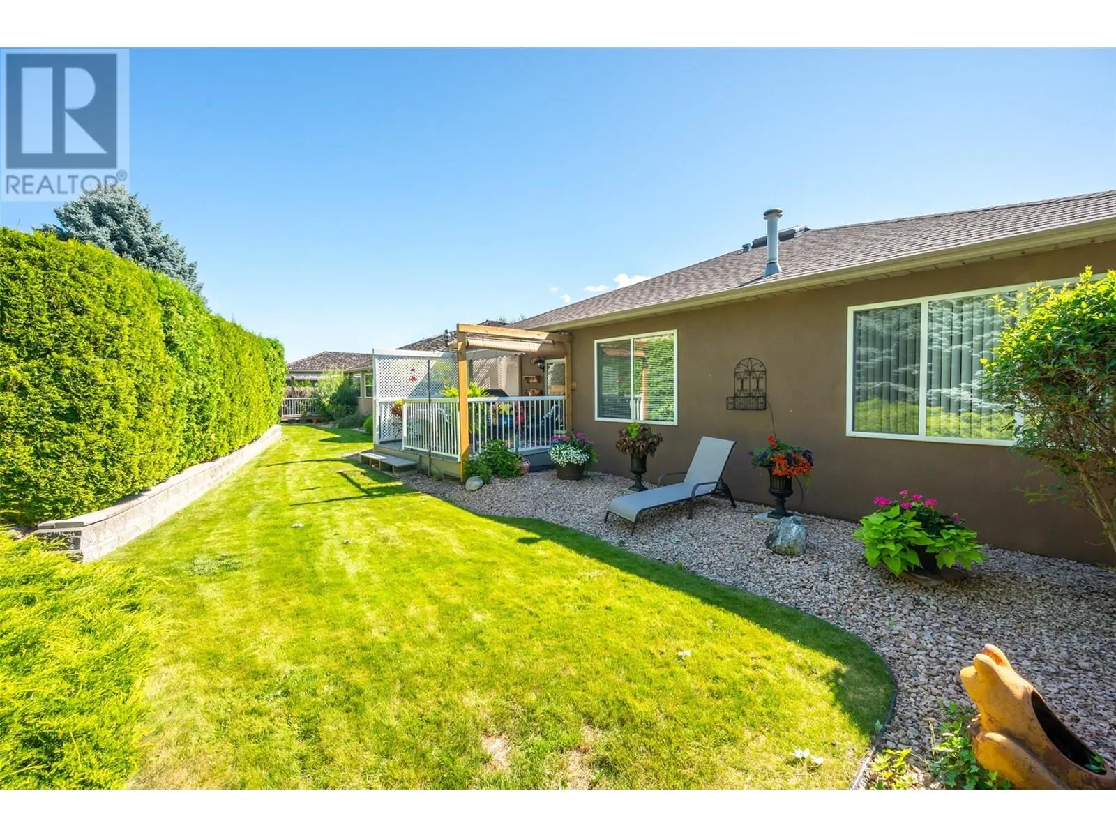 445 Ridge Place