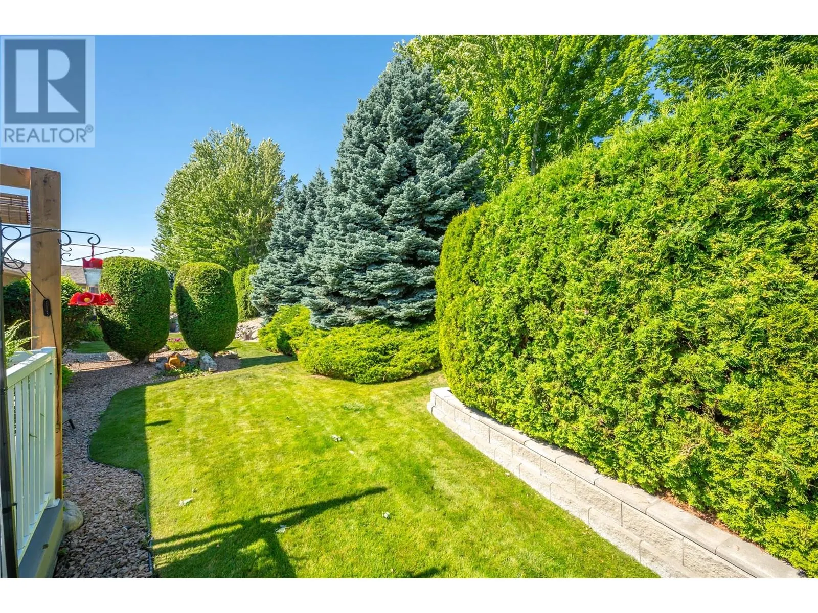 445 Ridge Place