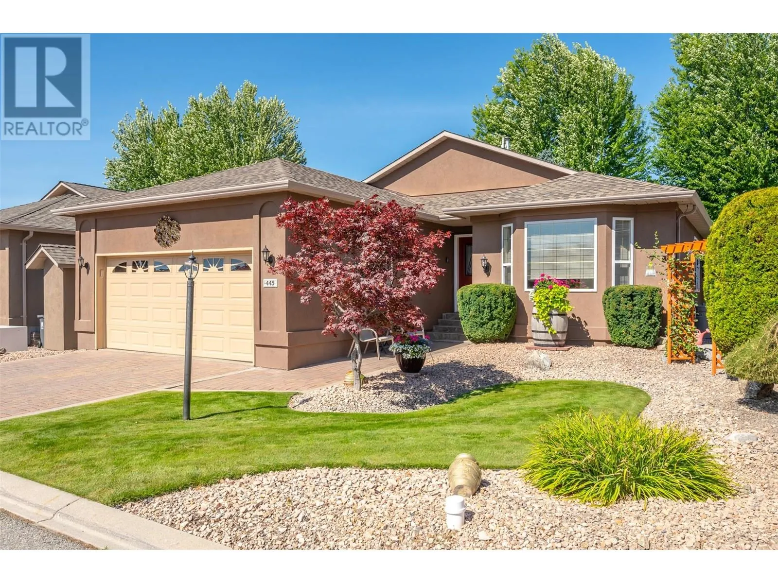 445 Ridge Place