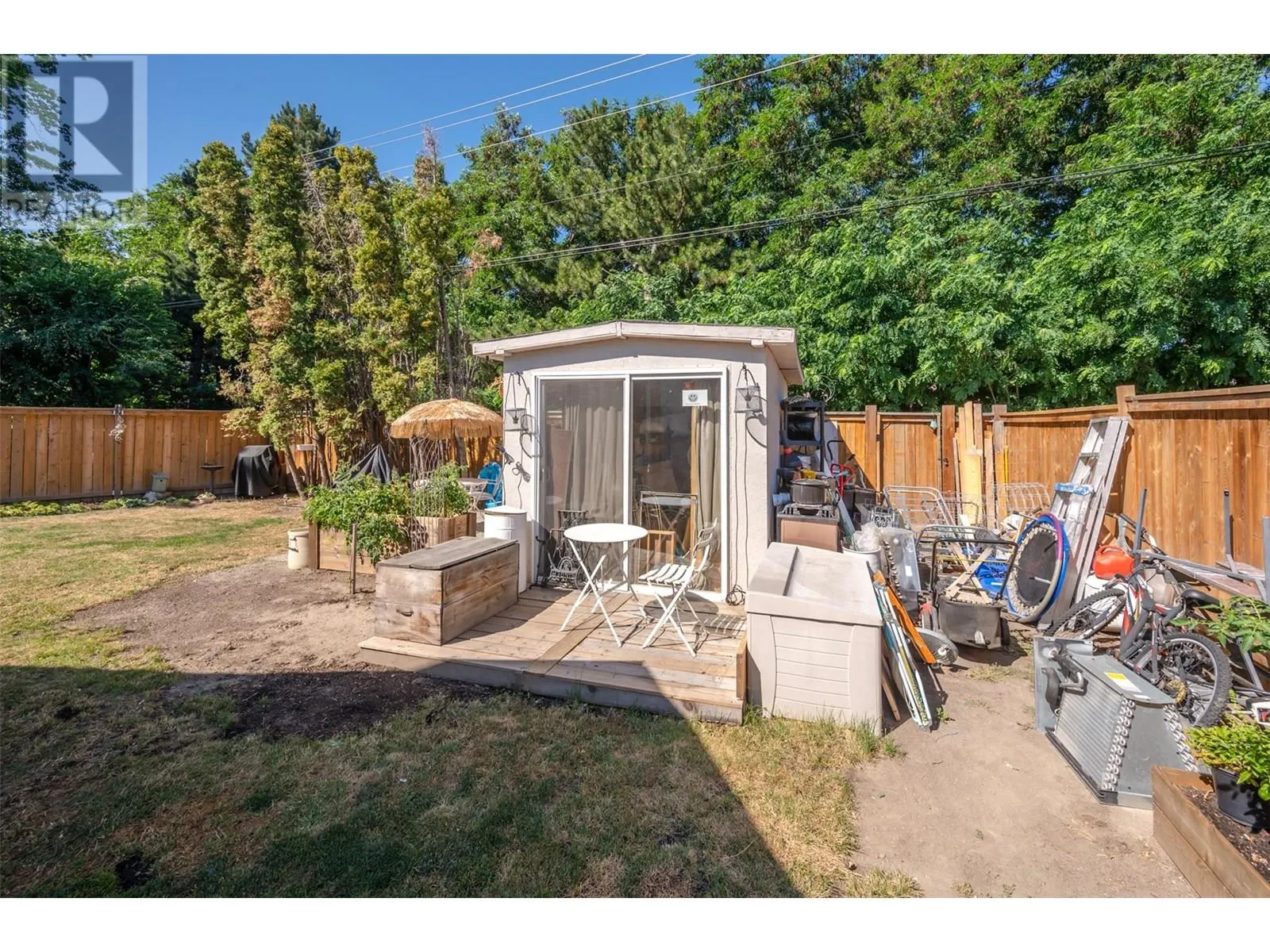 144 AYRES Crescent