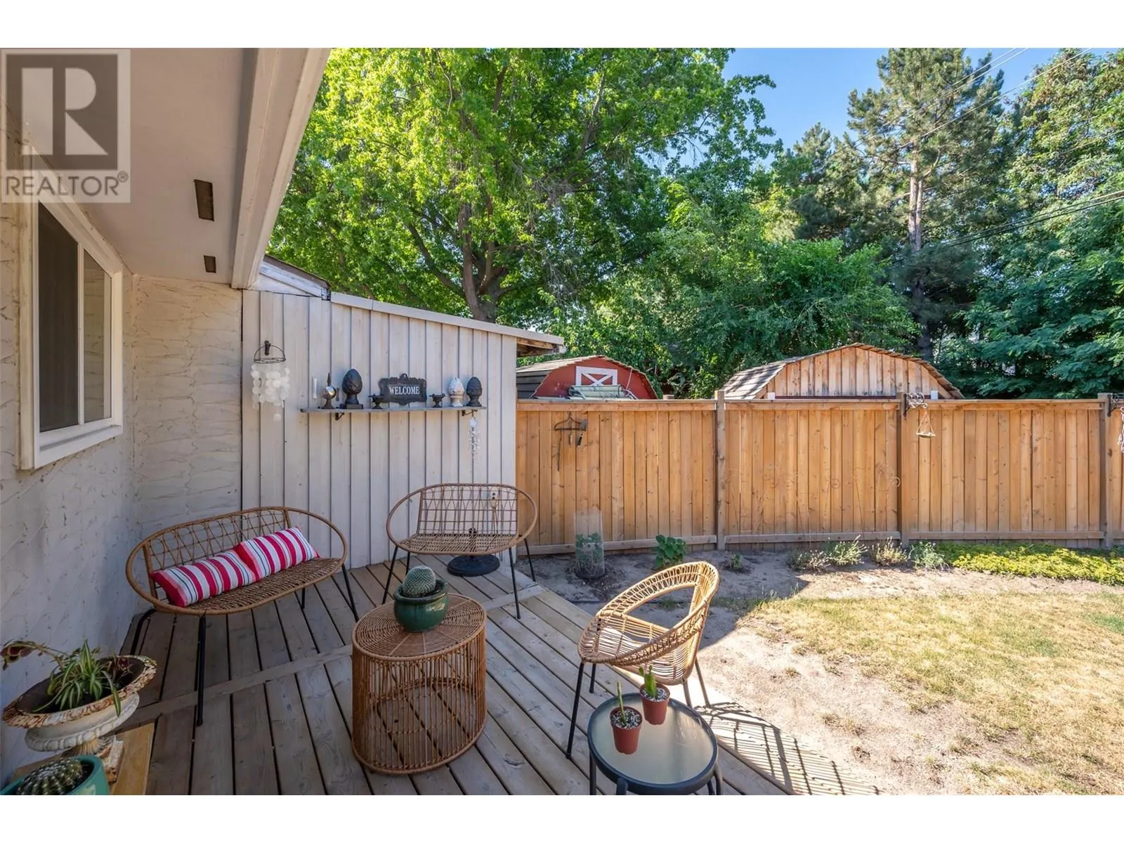 144 AYRES Crescent