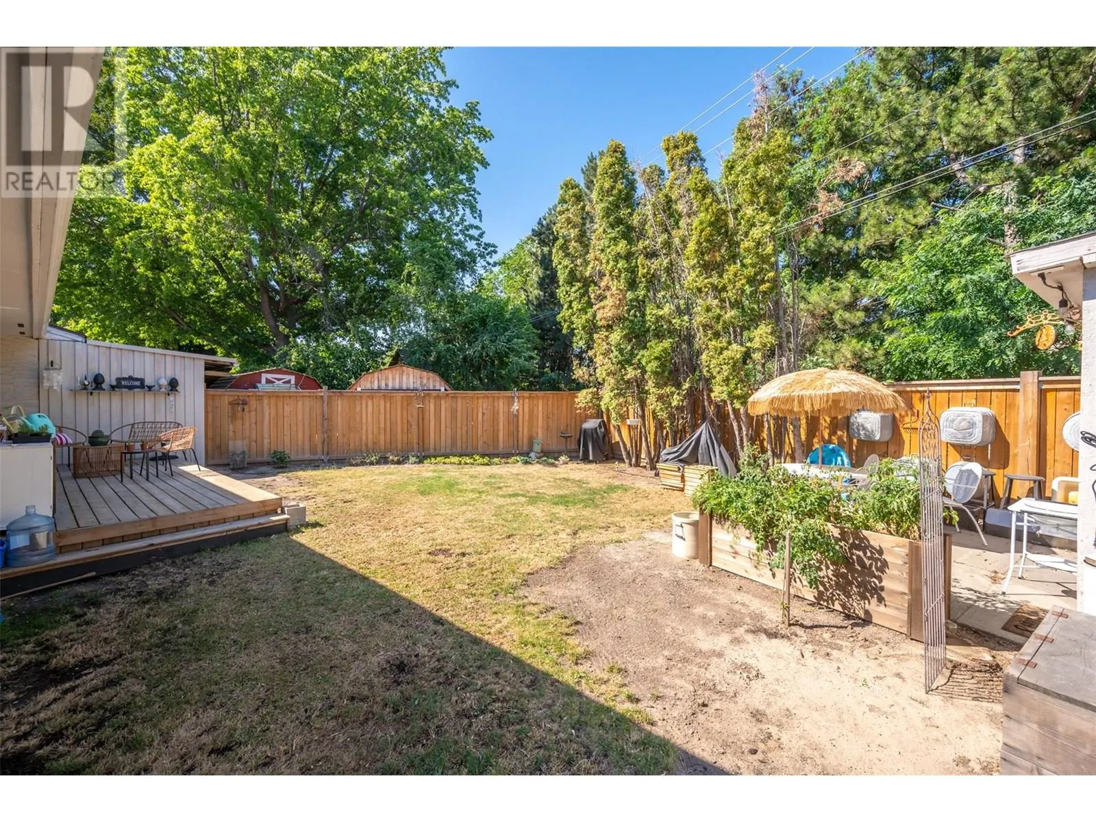 144 AYRES Crescent