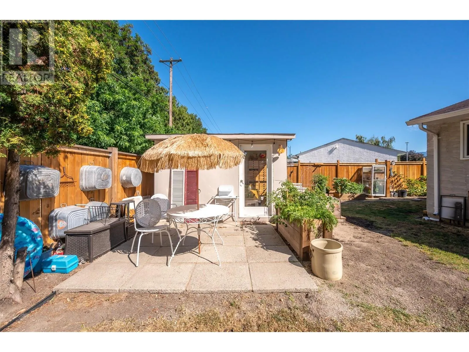 144 AYRES Crescent