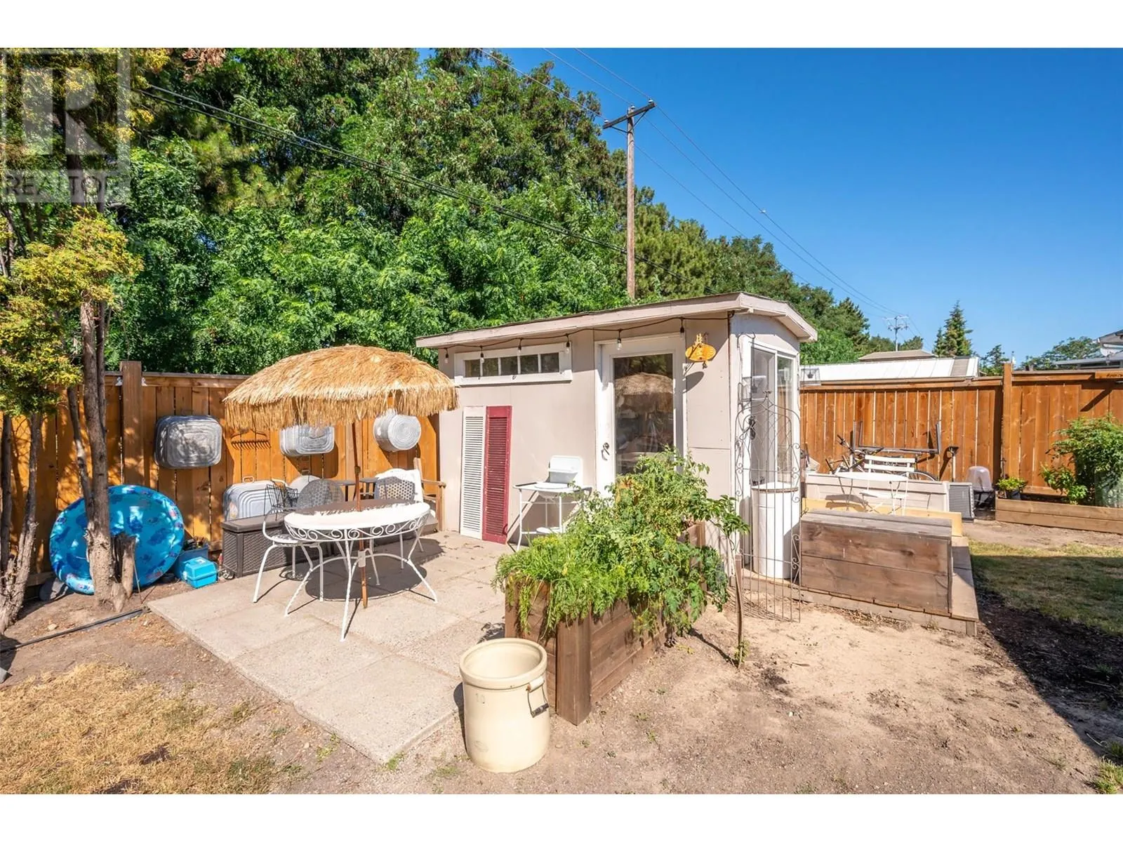 144 AYRES Crescent