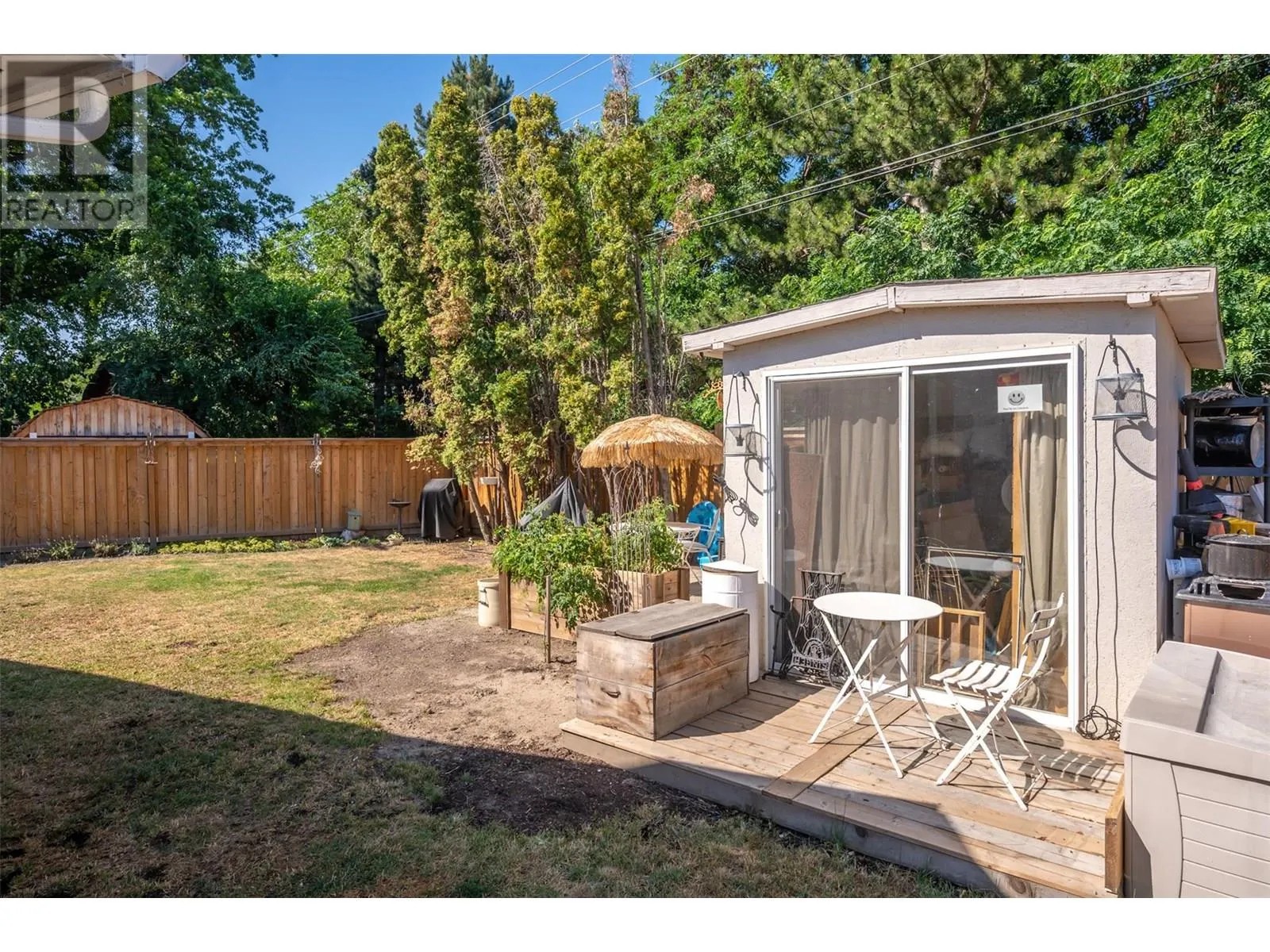 144 AYRES Crescent