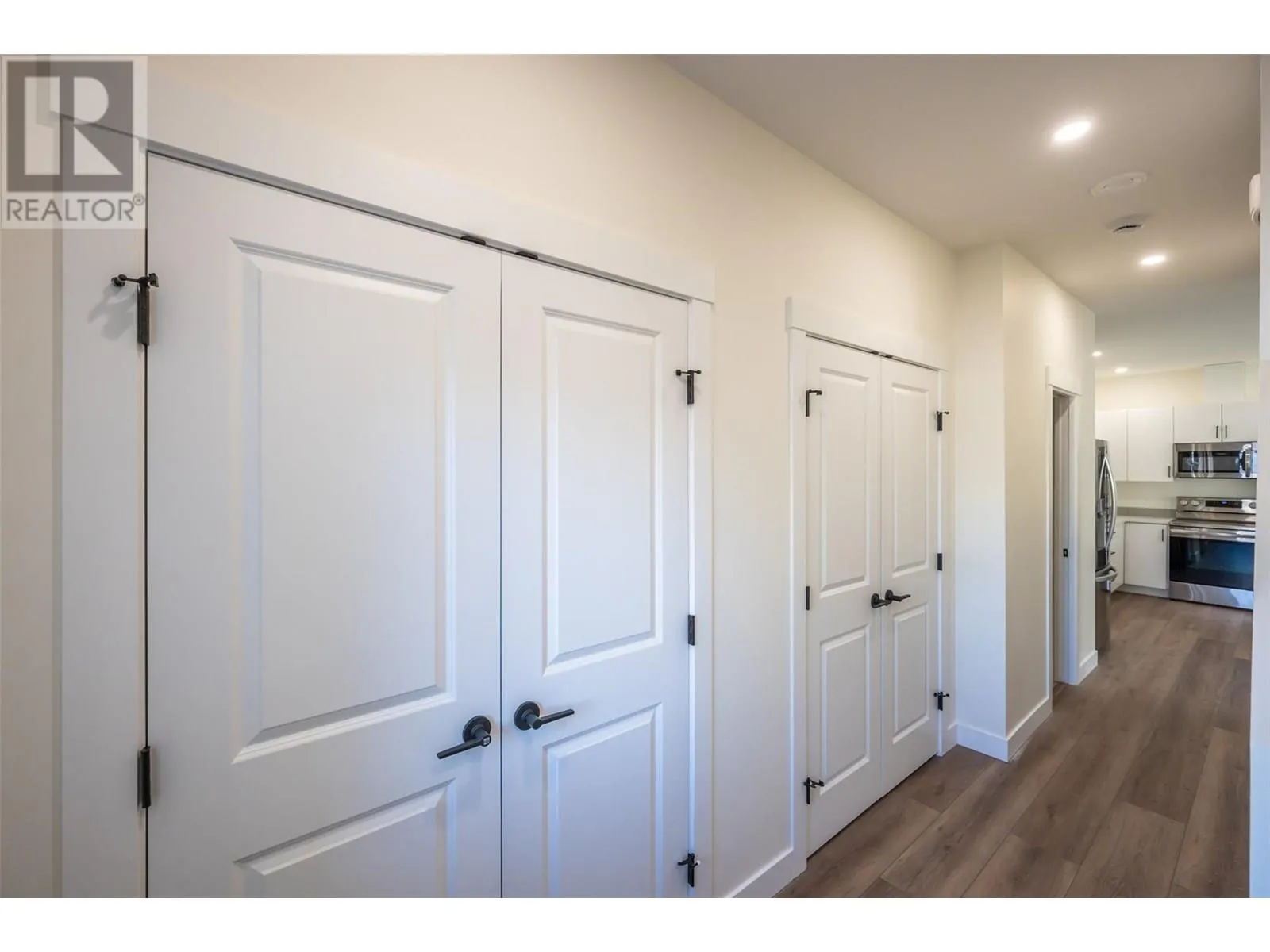 11612 Victoria Road S Unit# 101