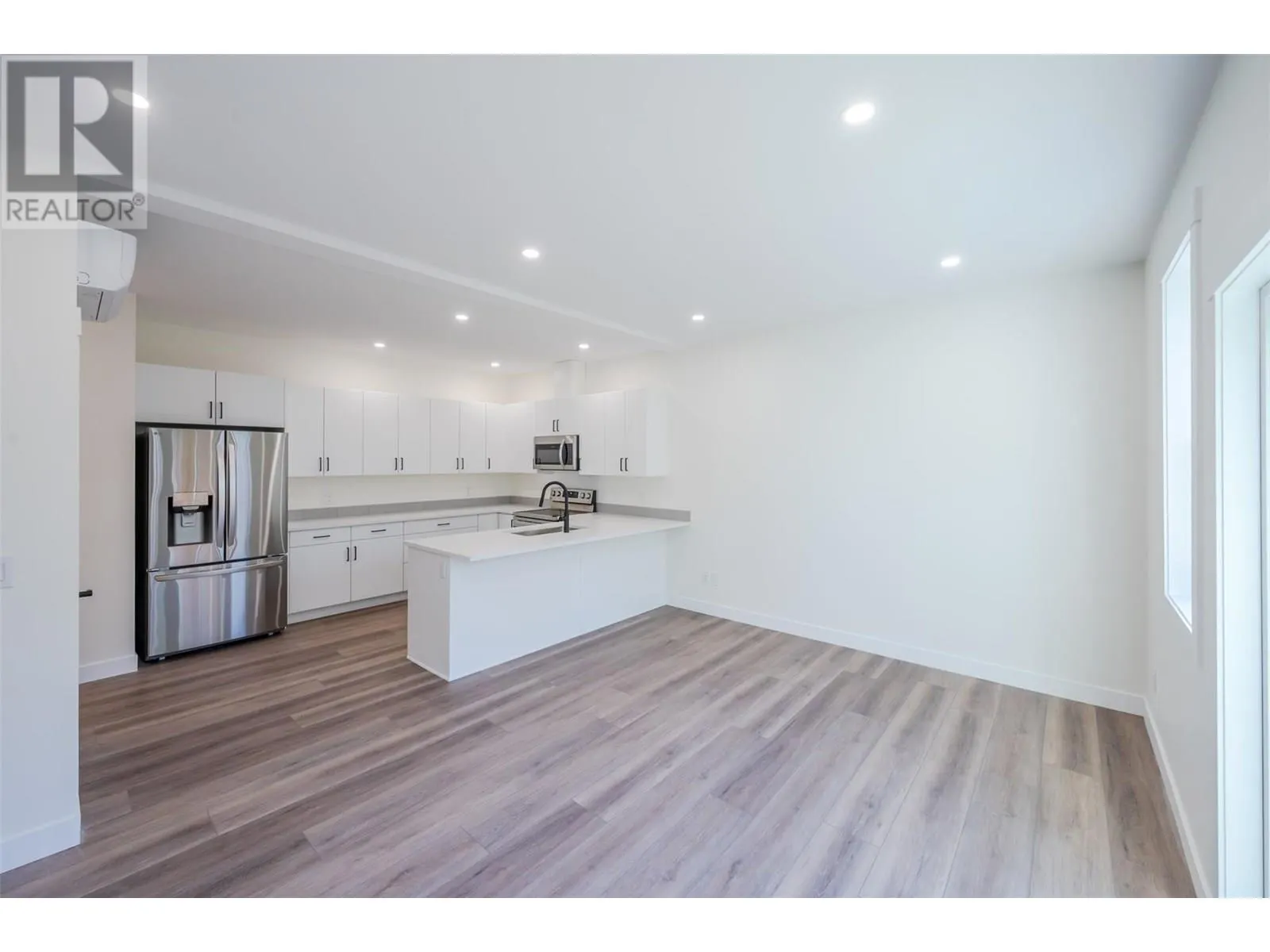11612 Victoria Road S Unit# 101