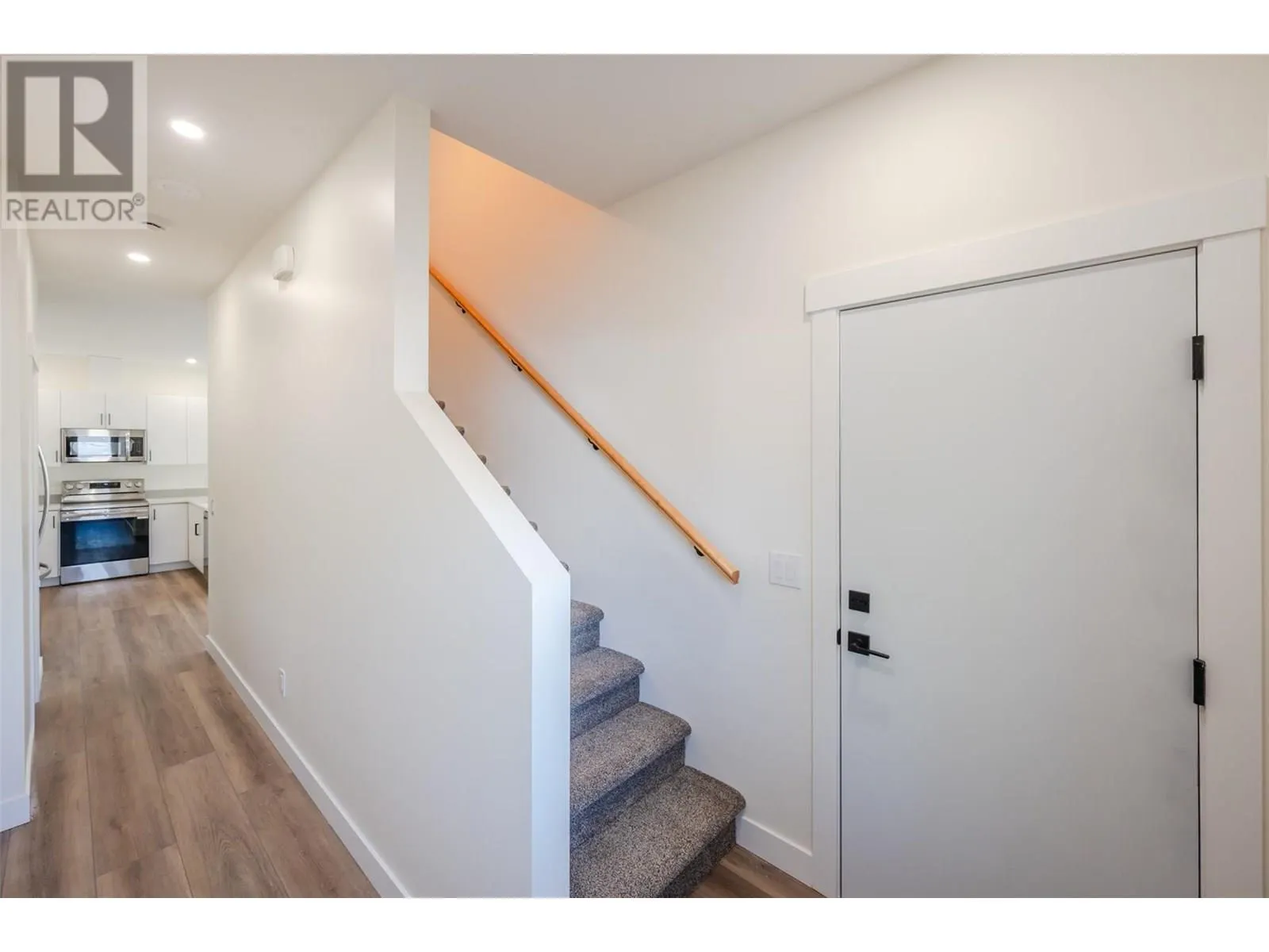 11612 Victoria Road S Unit# 101