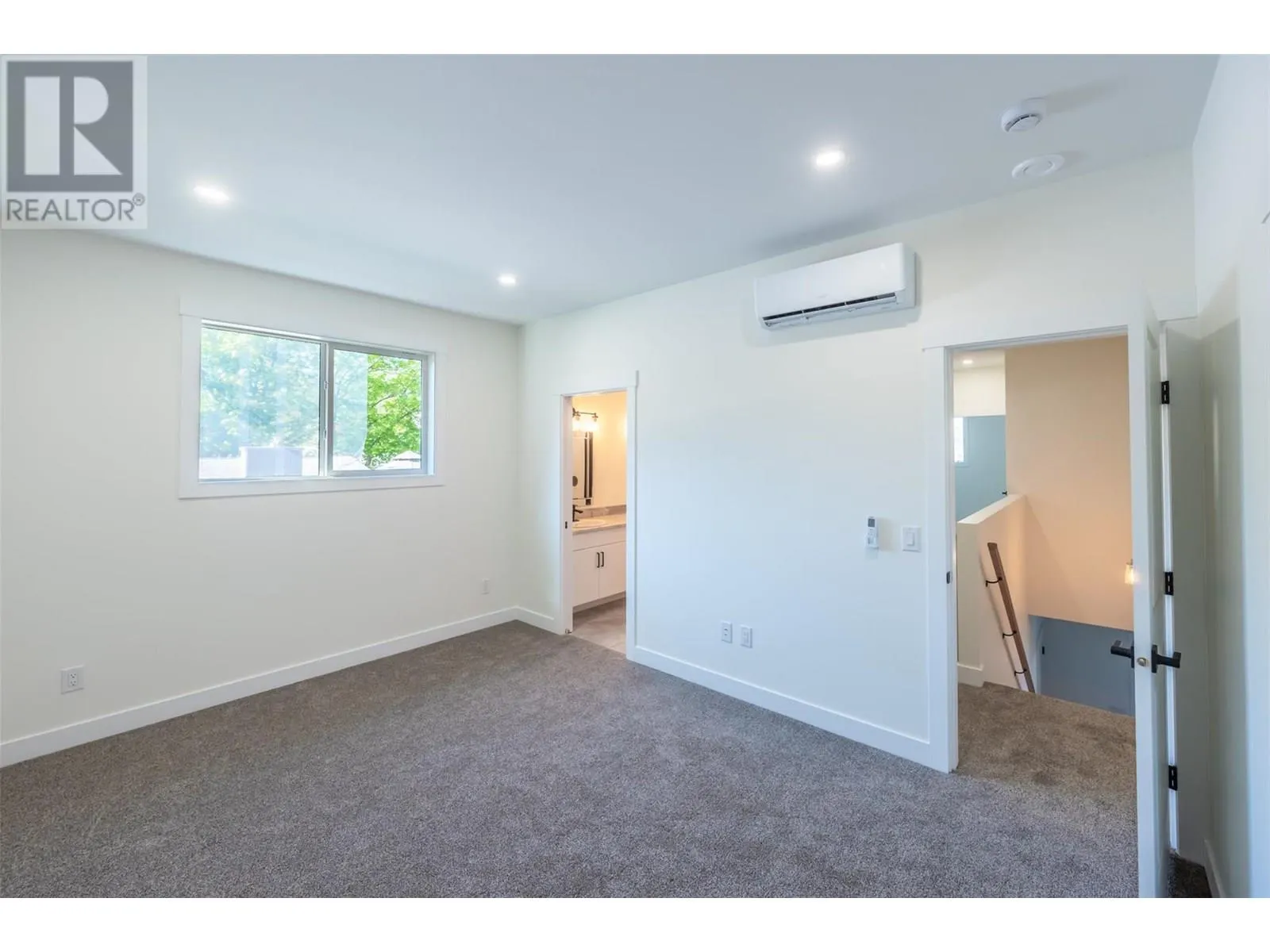 11612 Victoria Road S Unit# 101