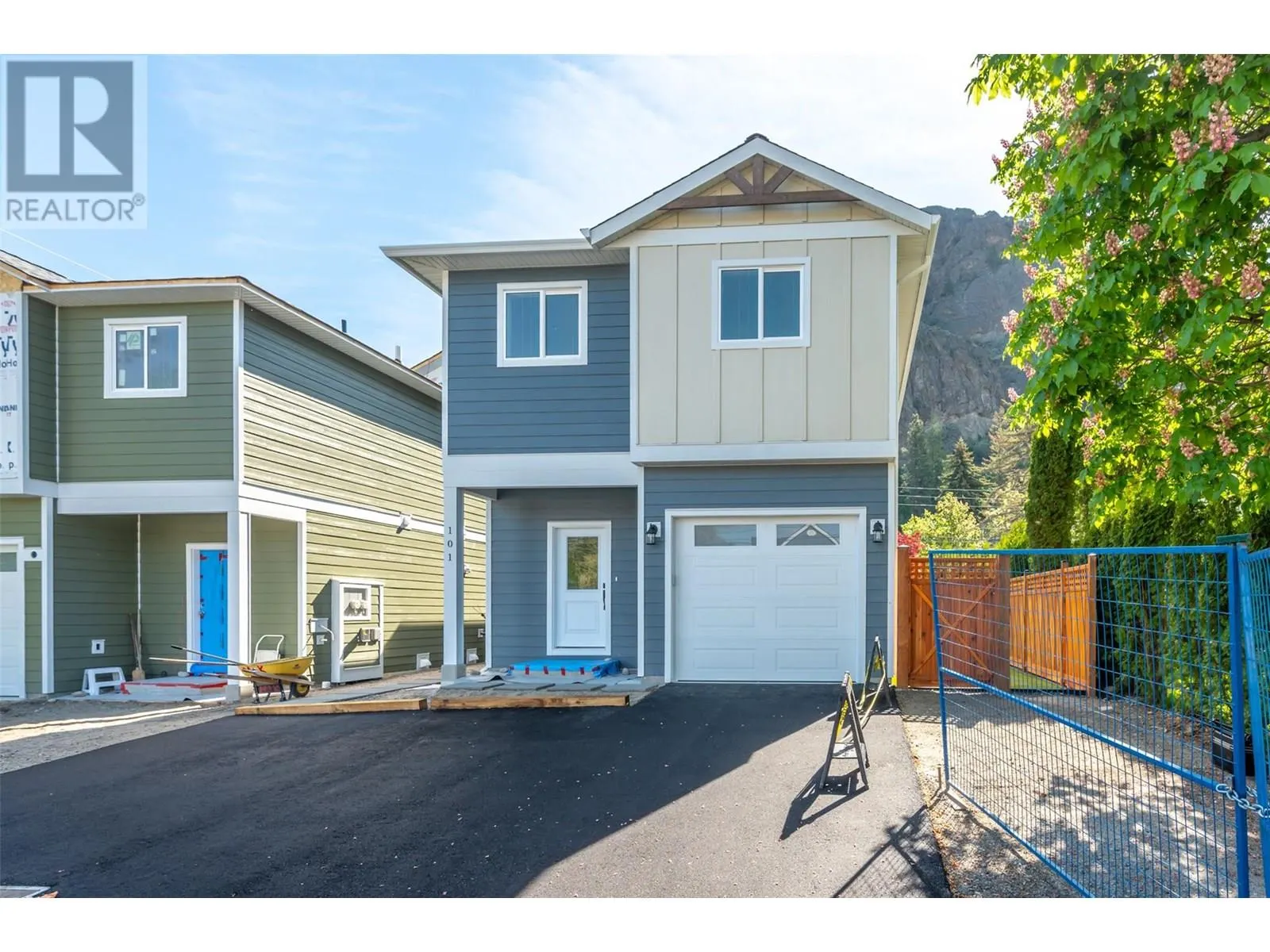 11612 Victoria Road S Unit# 101