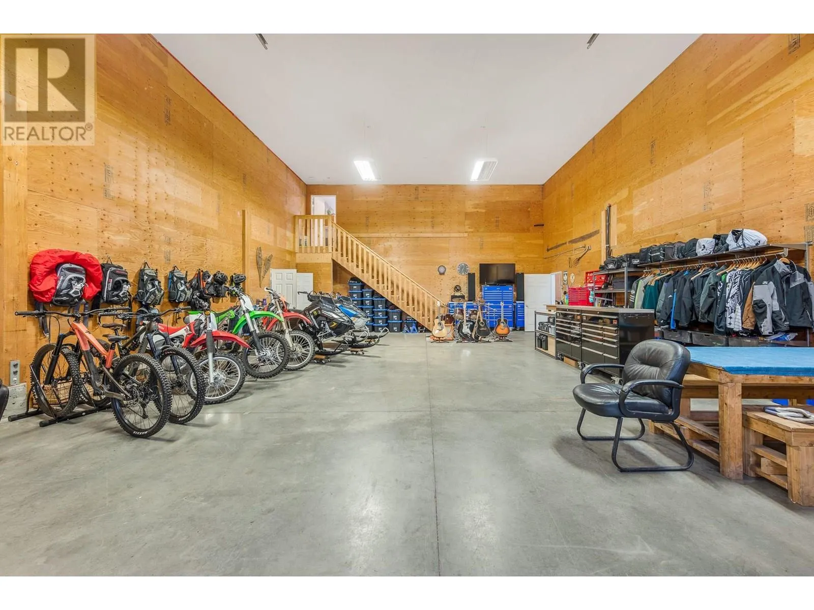 5393 East Vernon Road