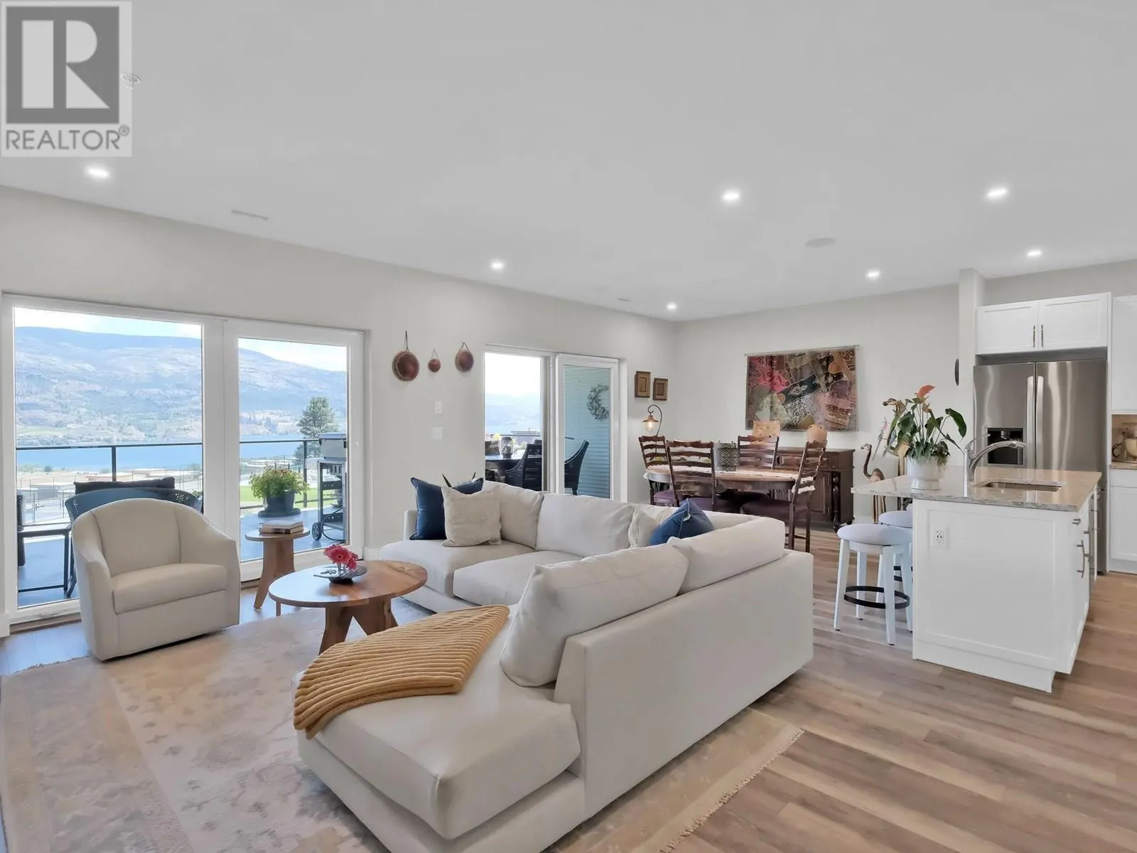 100 VISTA Way Unit# 132