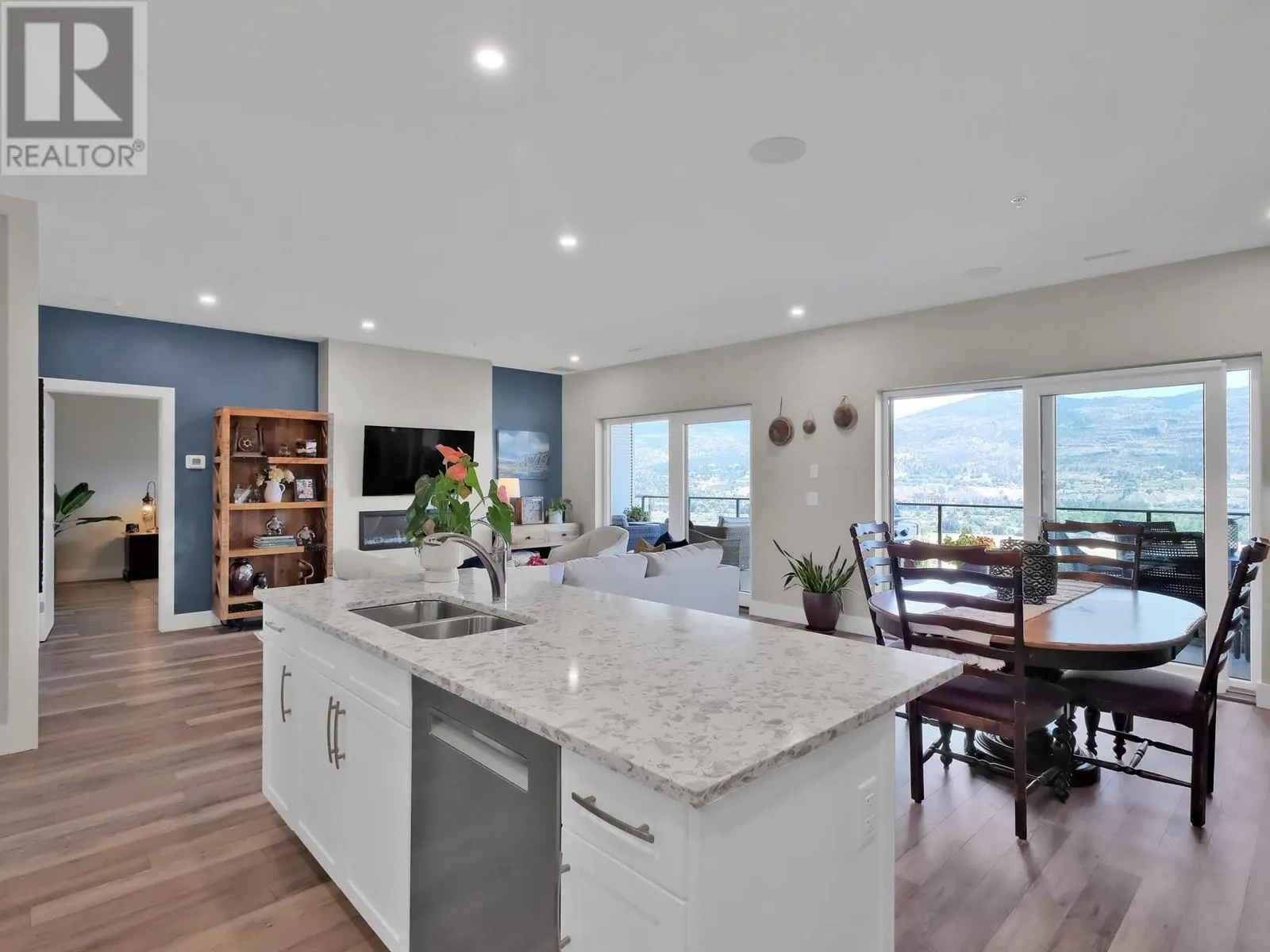 100 VISTA Way Unit# 132