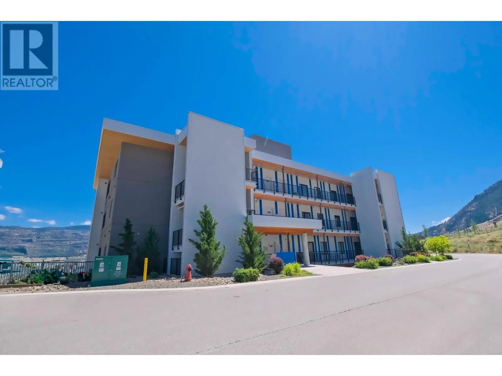 100 VISTA Way Unit# 132