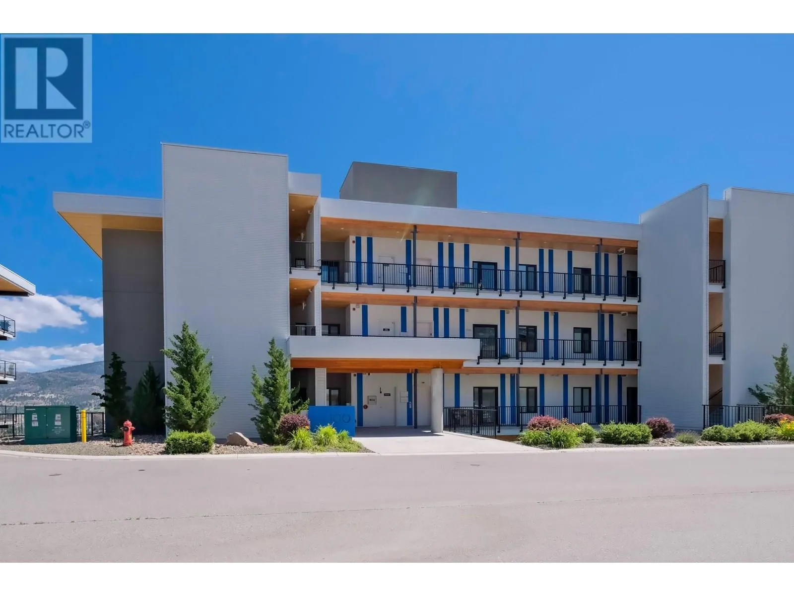 100 VISTA Way Unit# 132