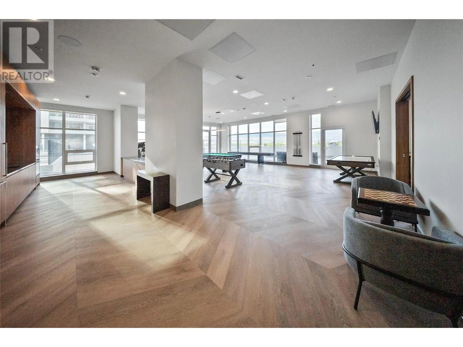 238 Leon Avenue Unit# 1408
