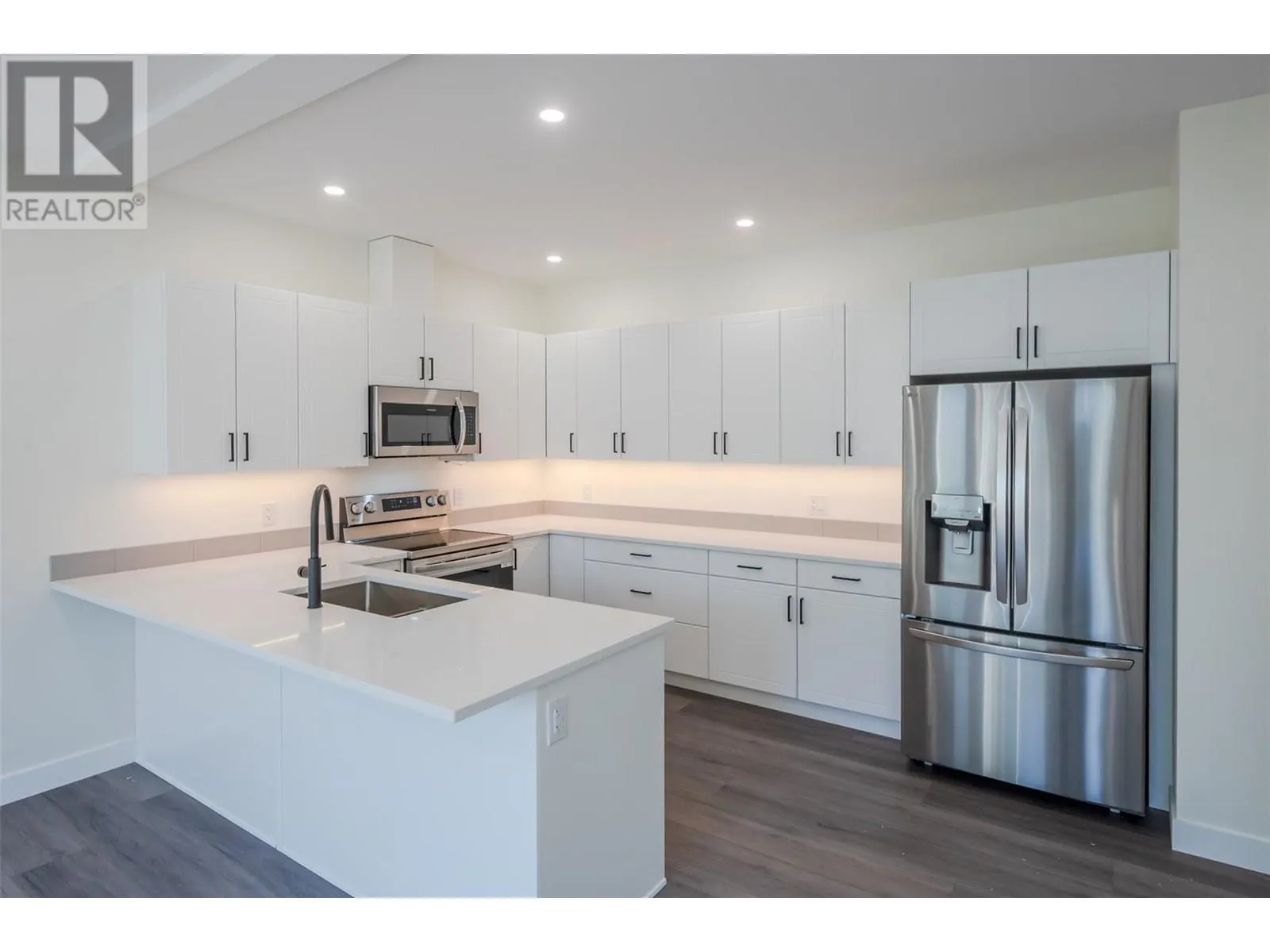 11612 Victoria Road S Unit# 102