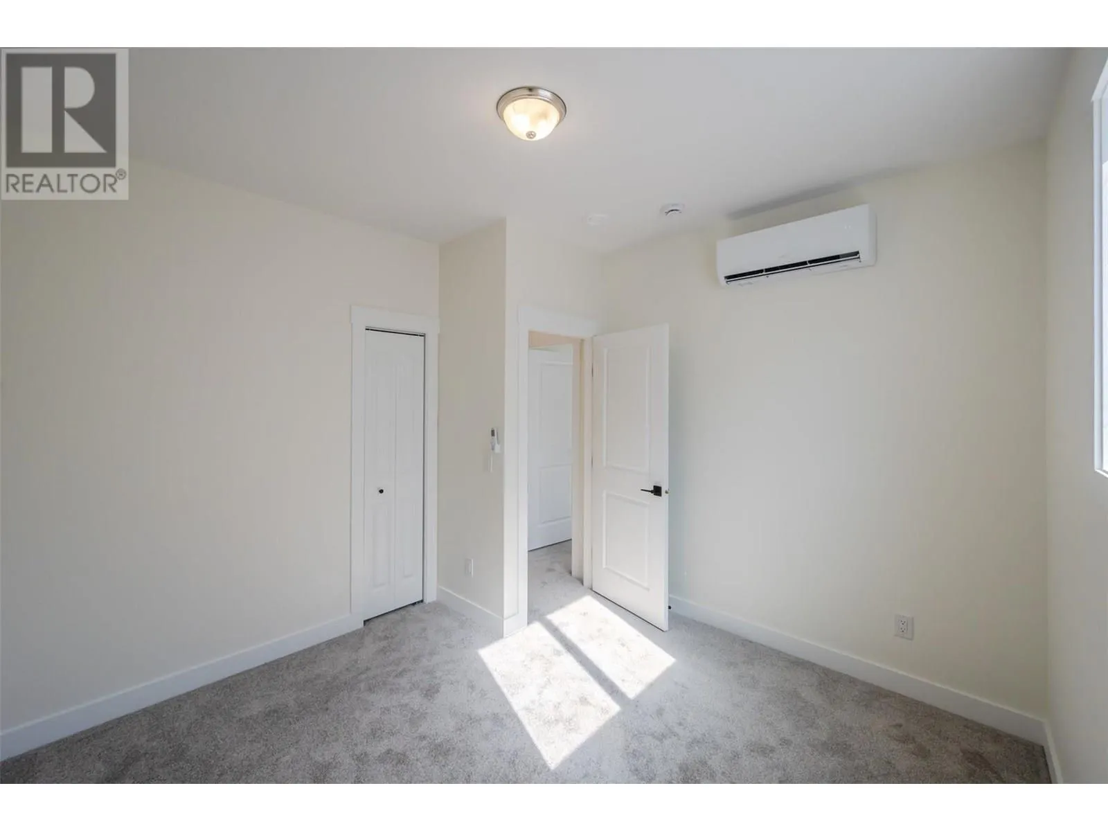 11612 Victoria Road S Unit# 102
