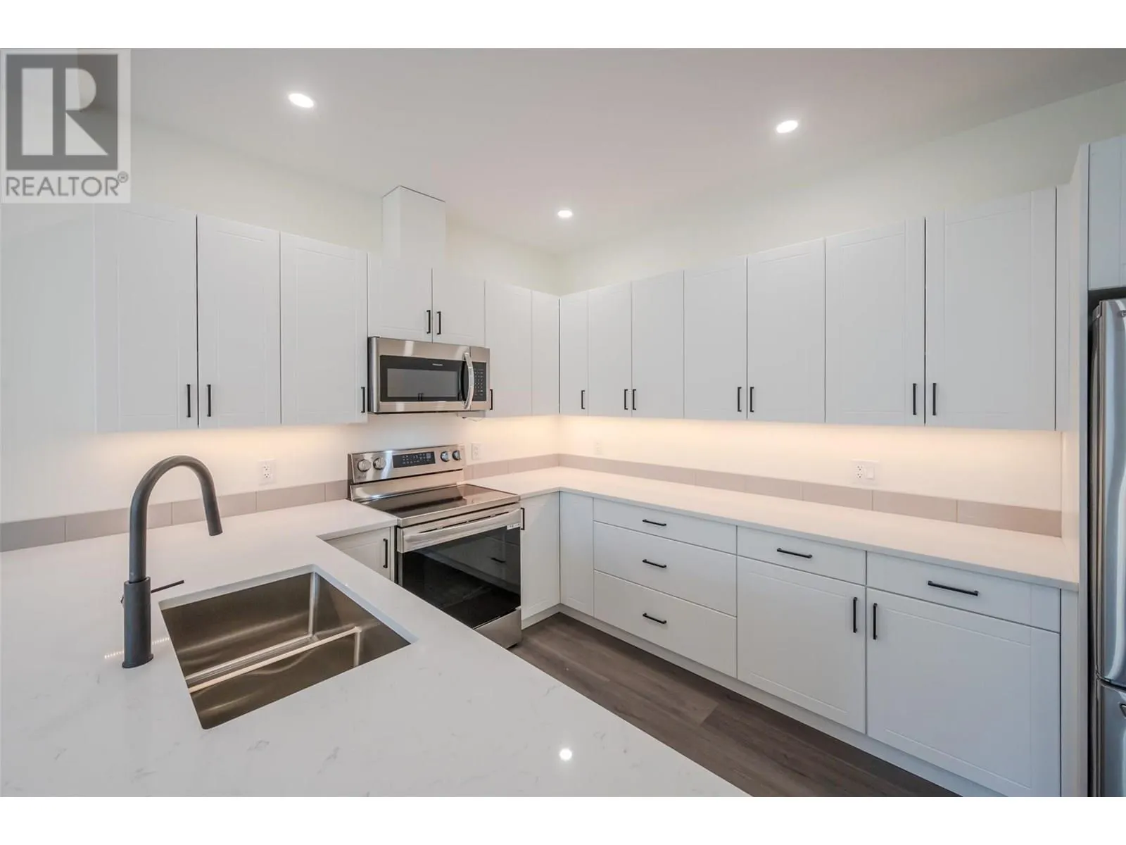 11612 Victoria Road S Unit# 102