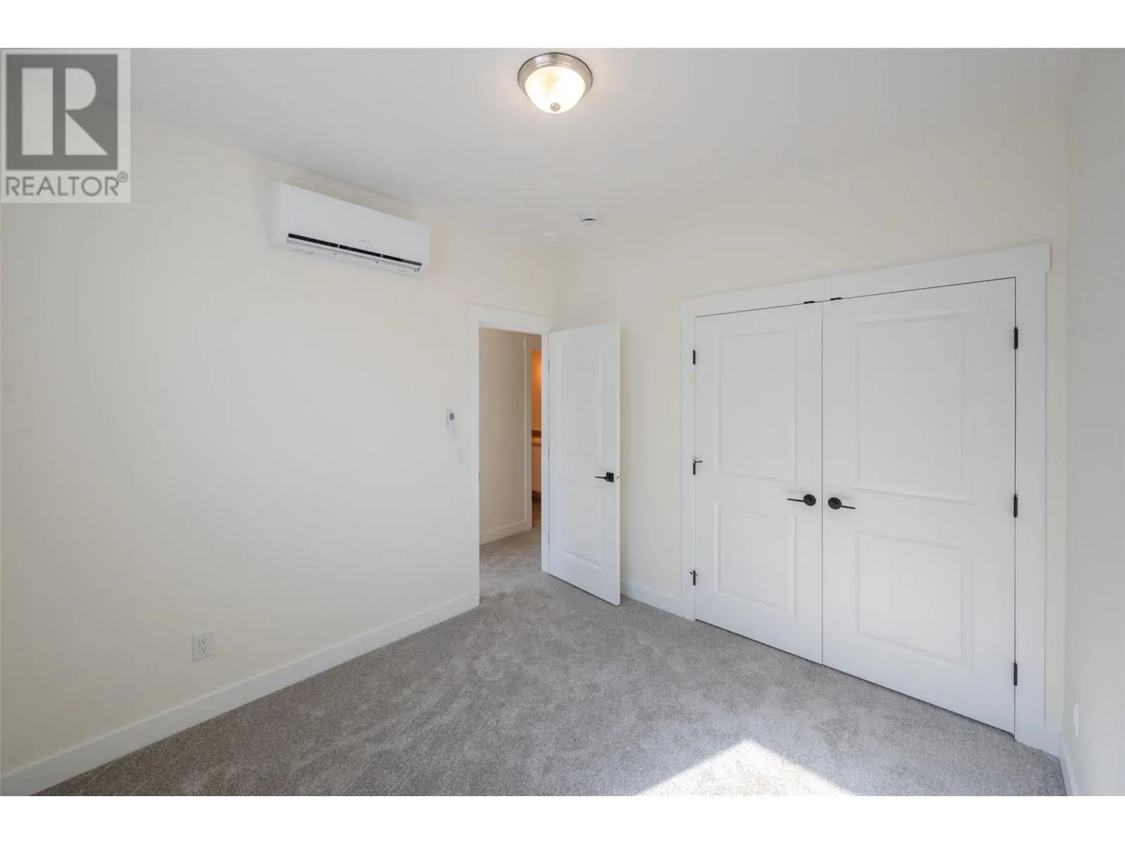 11612 Victoria Road S Unit# 102