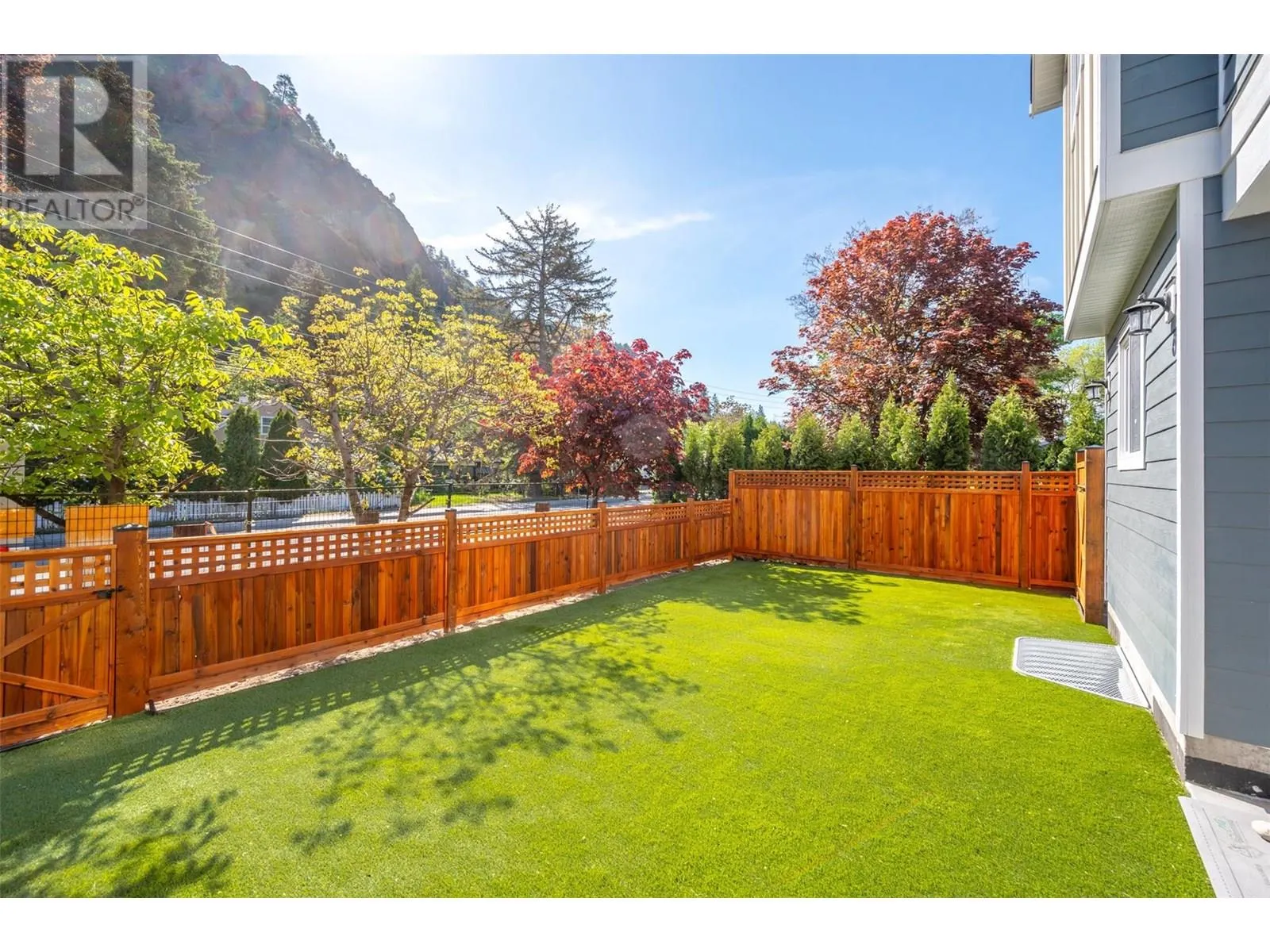 11612 Victoria Road S Unit# 102