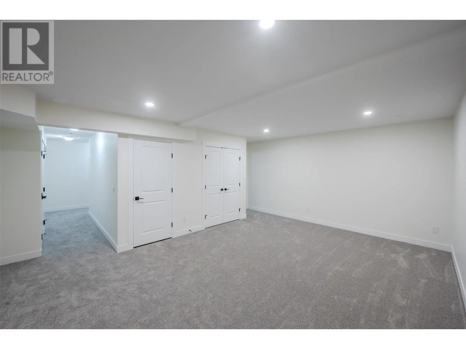 11612 Victoria Road S Unit# 102