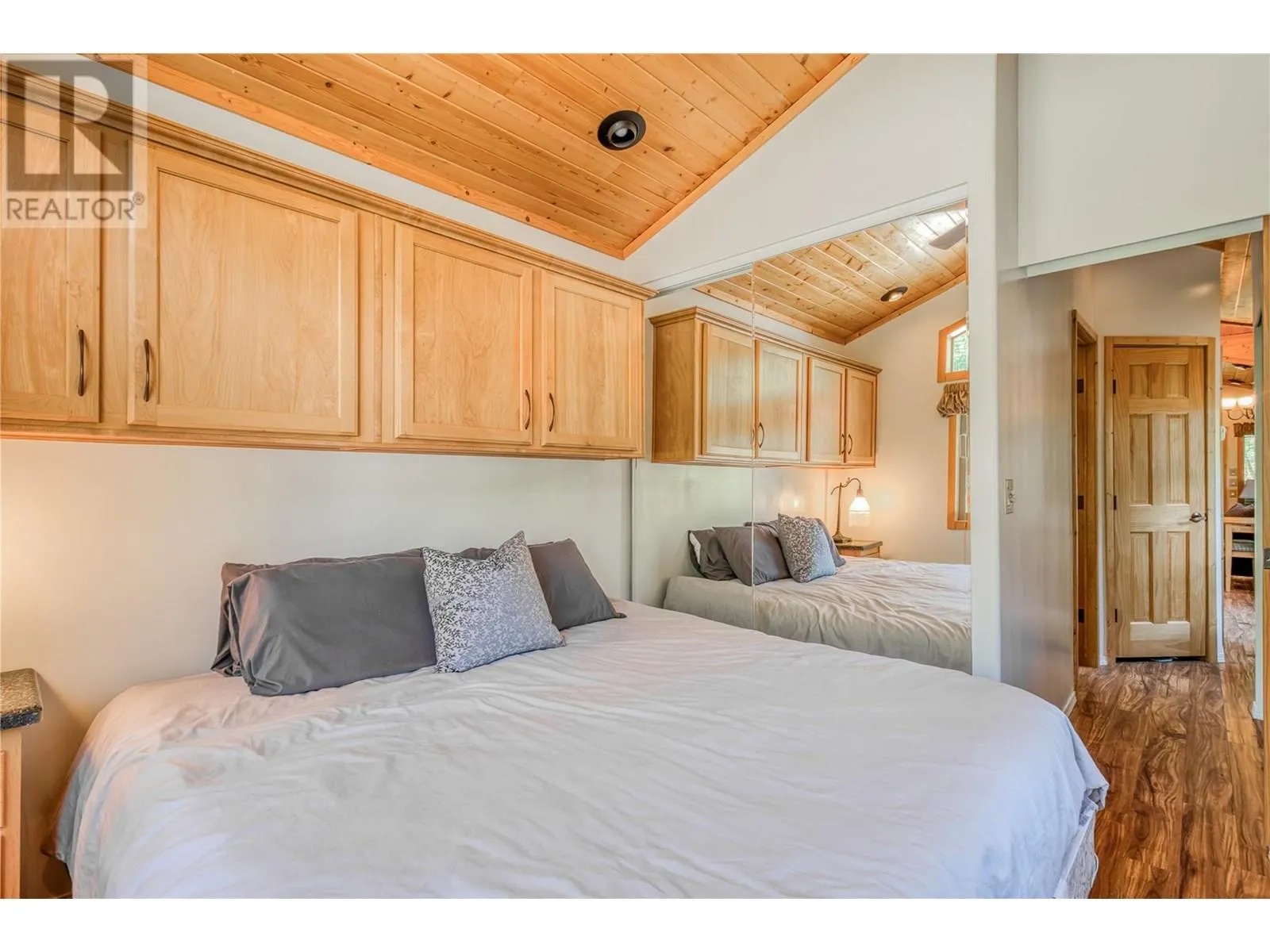 4835 Paradise Valley Drive Unit# 39
