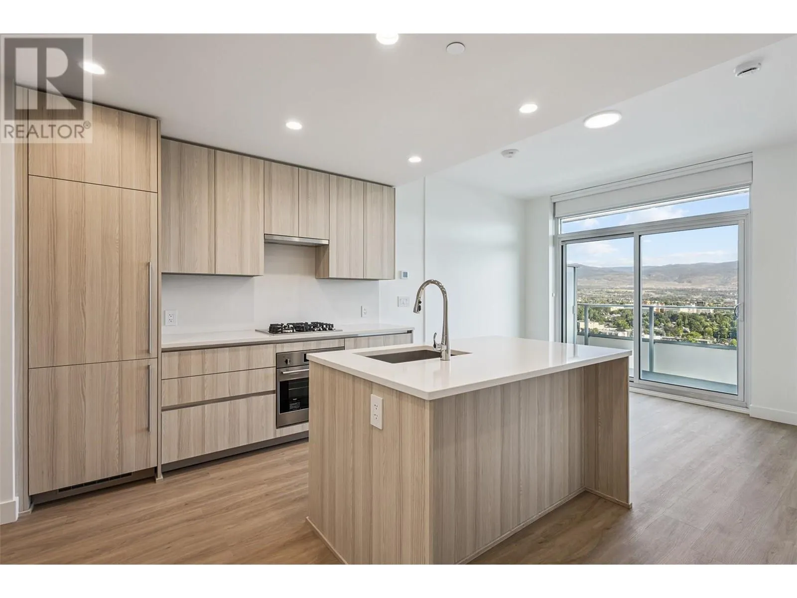 238 Leon Avenue Unit# 1805